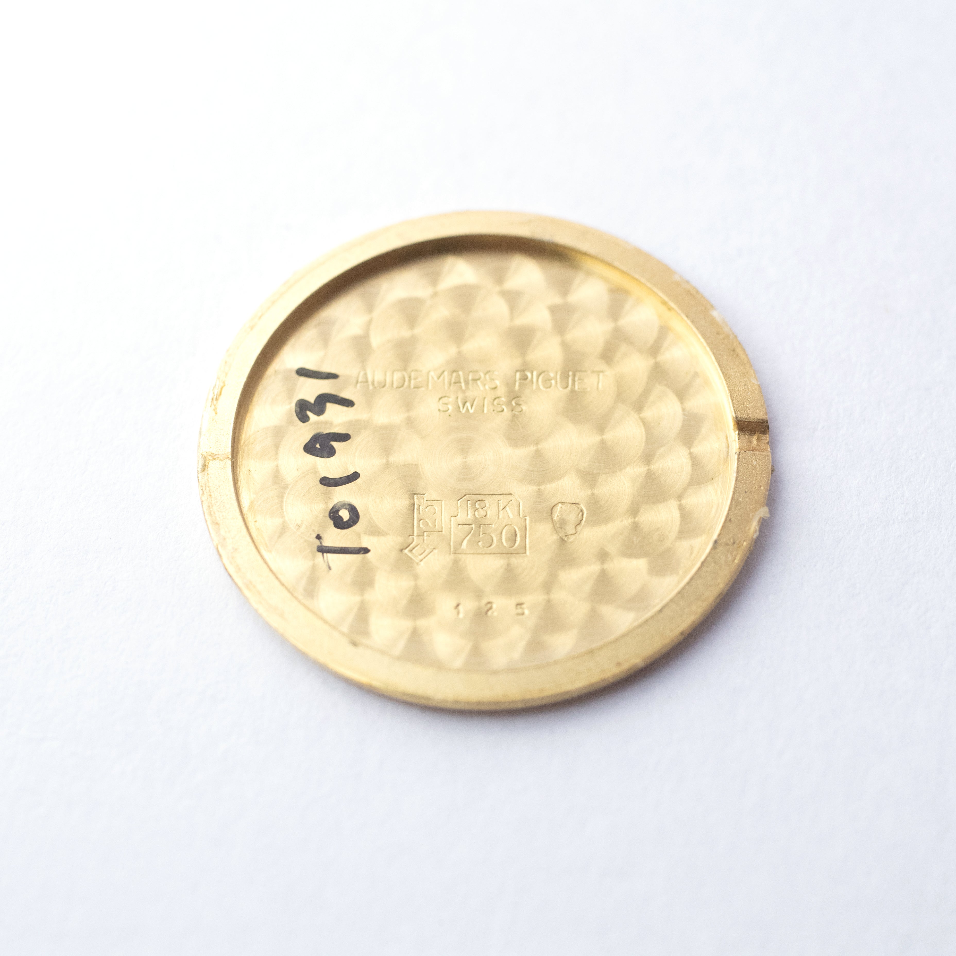 オーデマ・ピゲ 18KYG ラウンドホワイトローマン 1976~79年製 手巻き