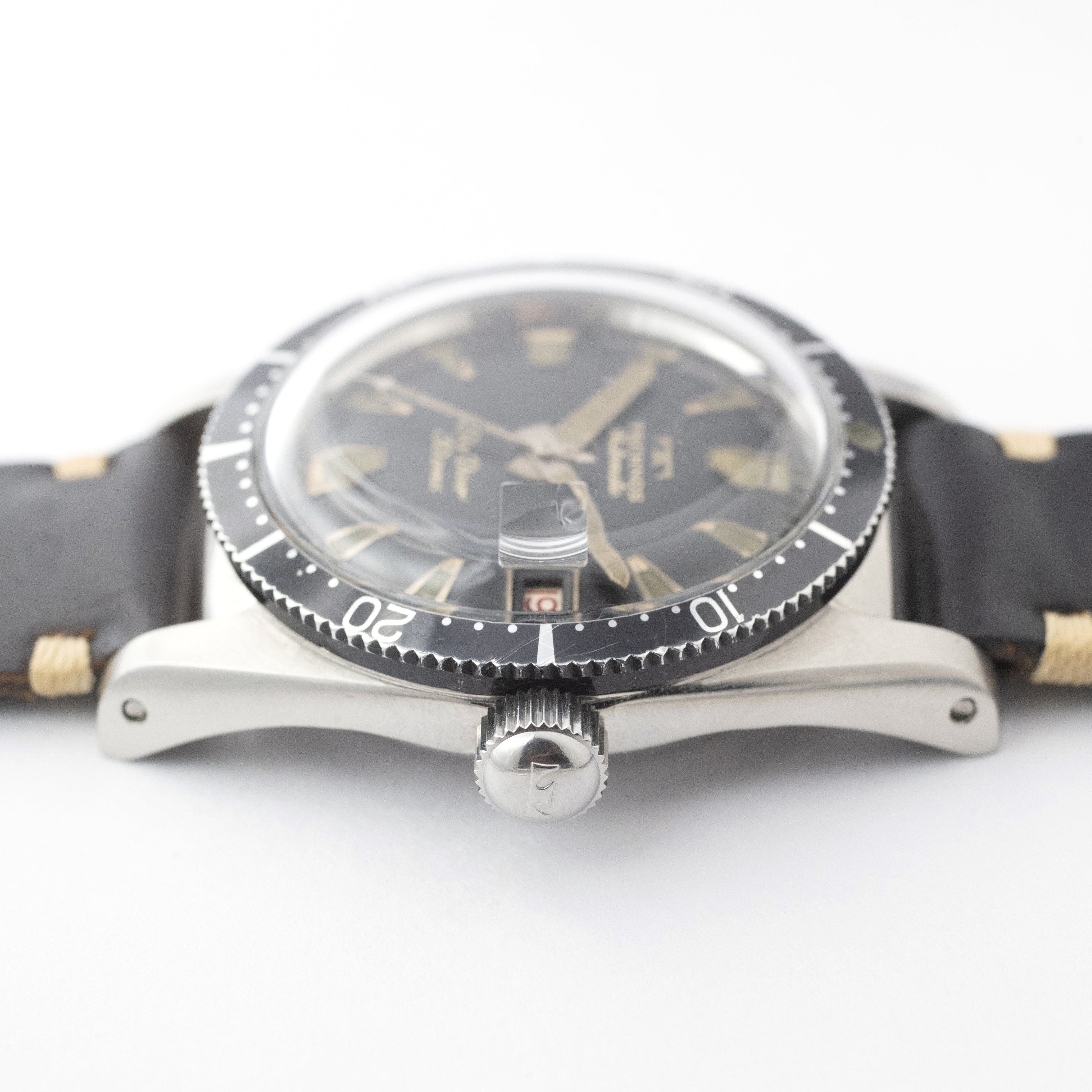 テクノス スカイダイバー 1960年代 ブラックミラーダイヤル