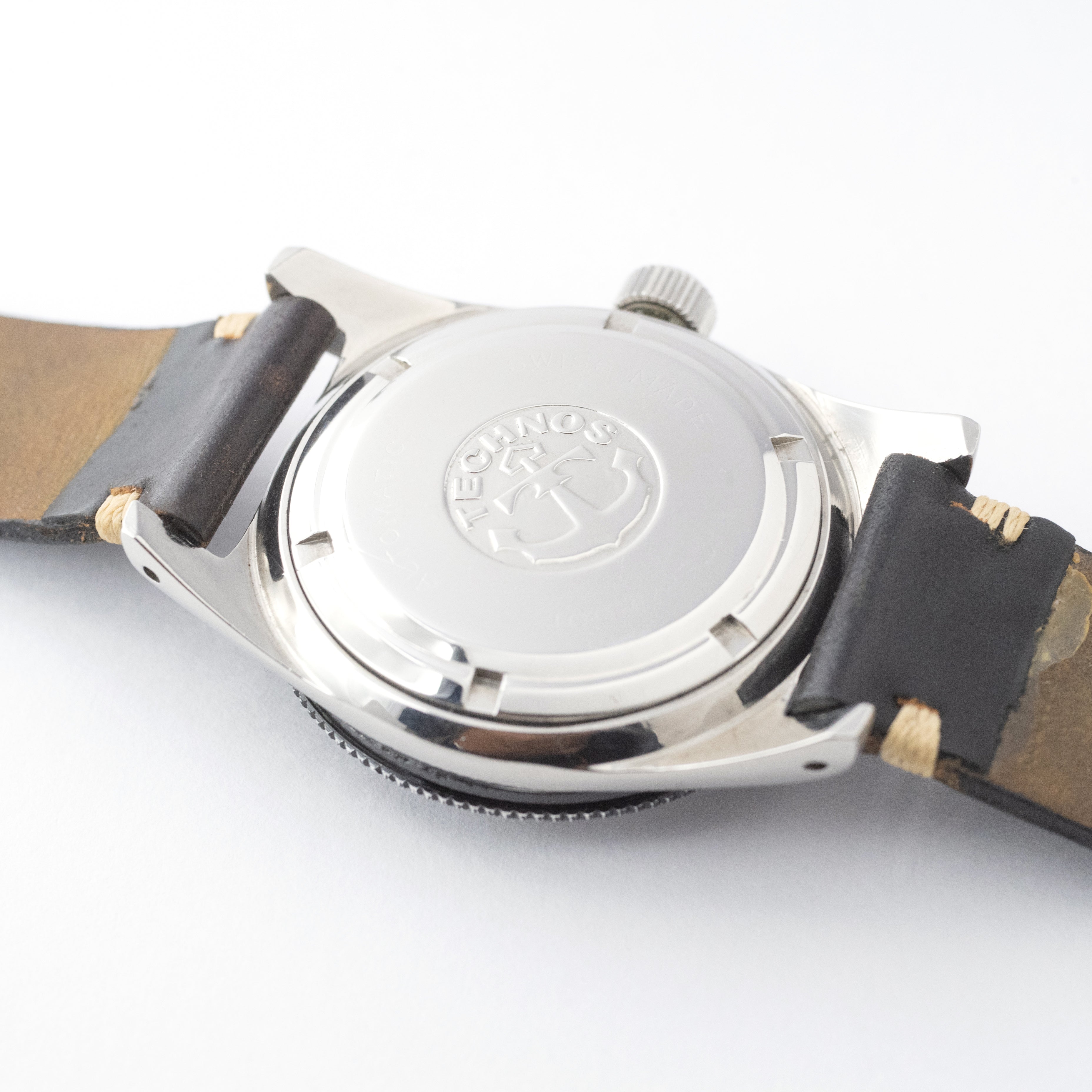 テクノス スカイダイバー 1960年代 ブラックミラーダイヤル