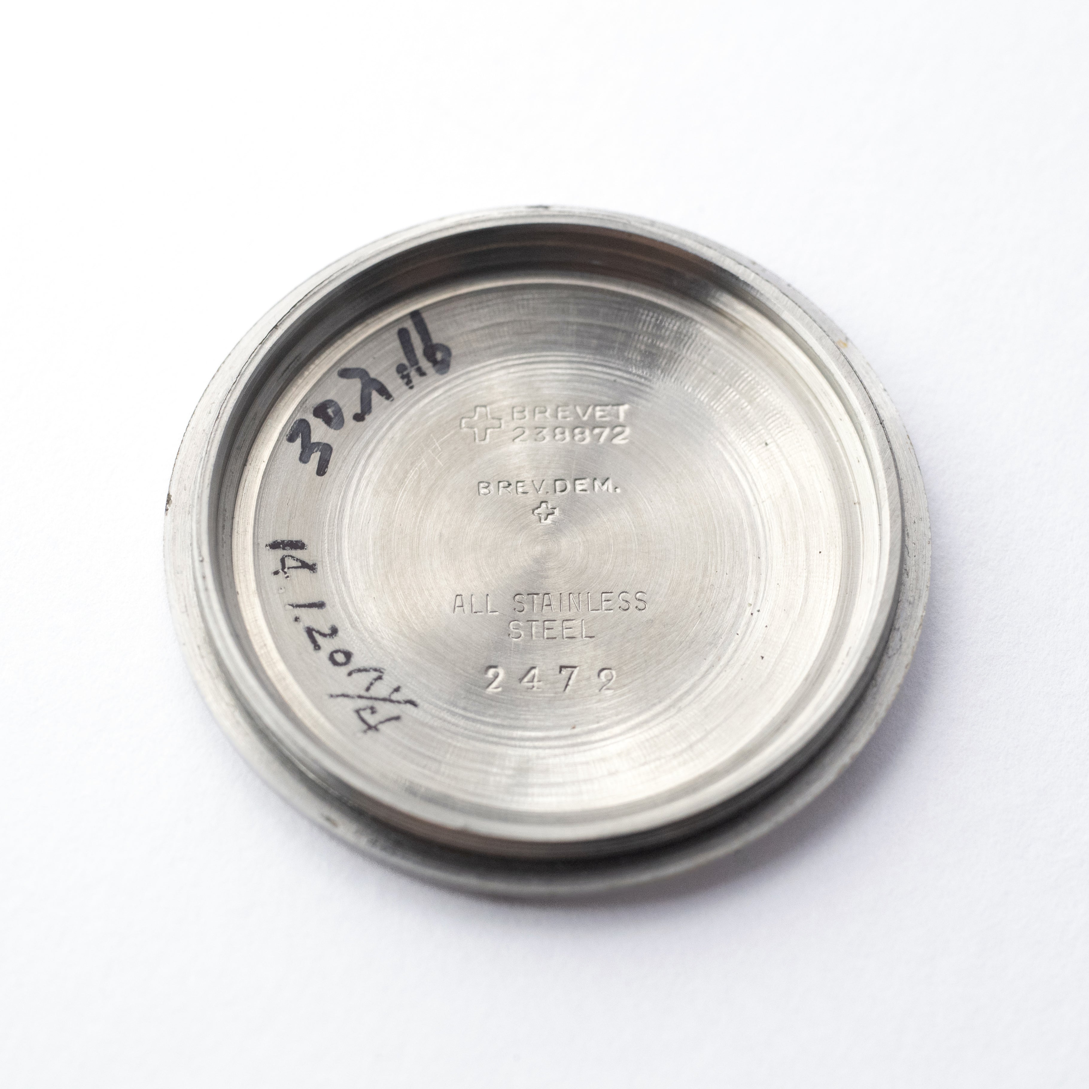 テクノス スカイダイバー 1960年代 ブラックミラーダイヤル