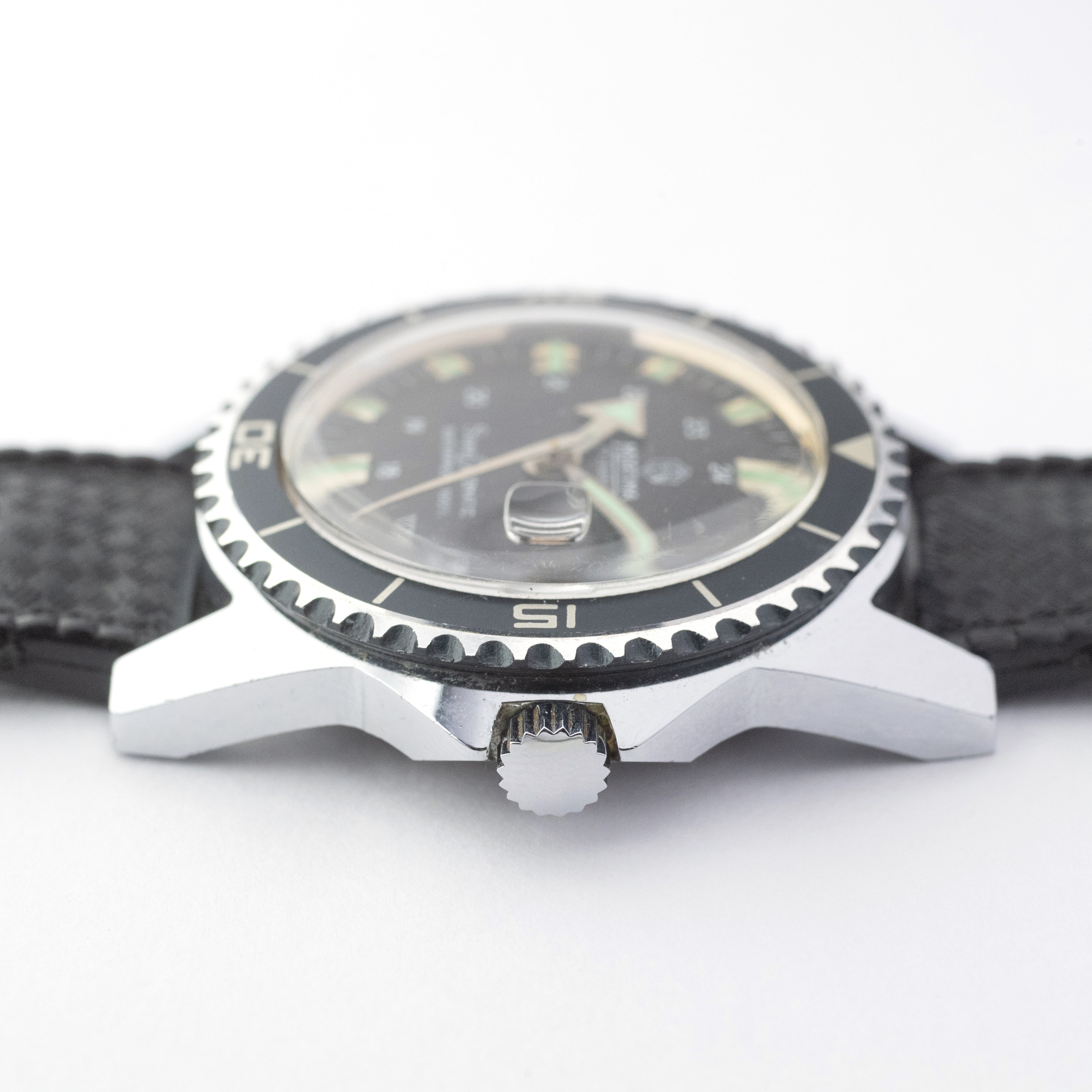 モルティマ スーパーダトマチック ダイバータイプ 赤カレンダー 1970年代