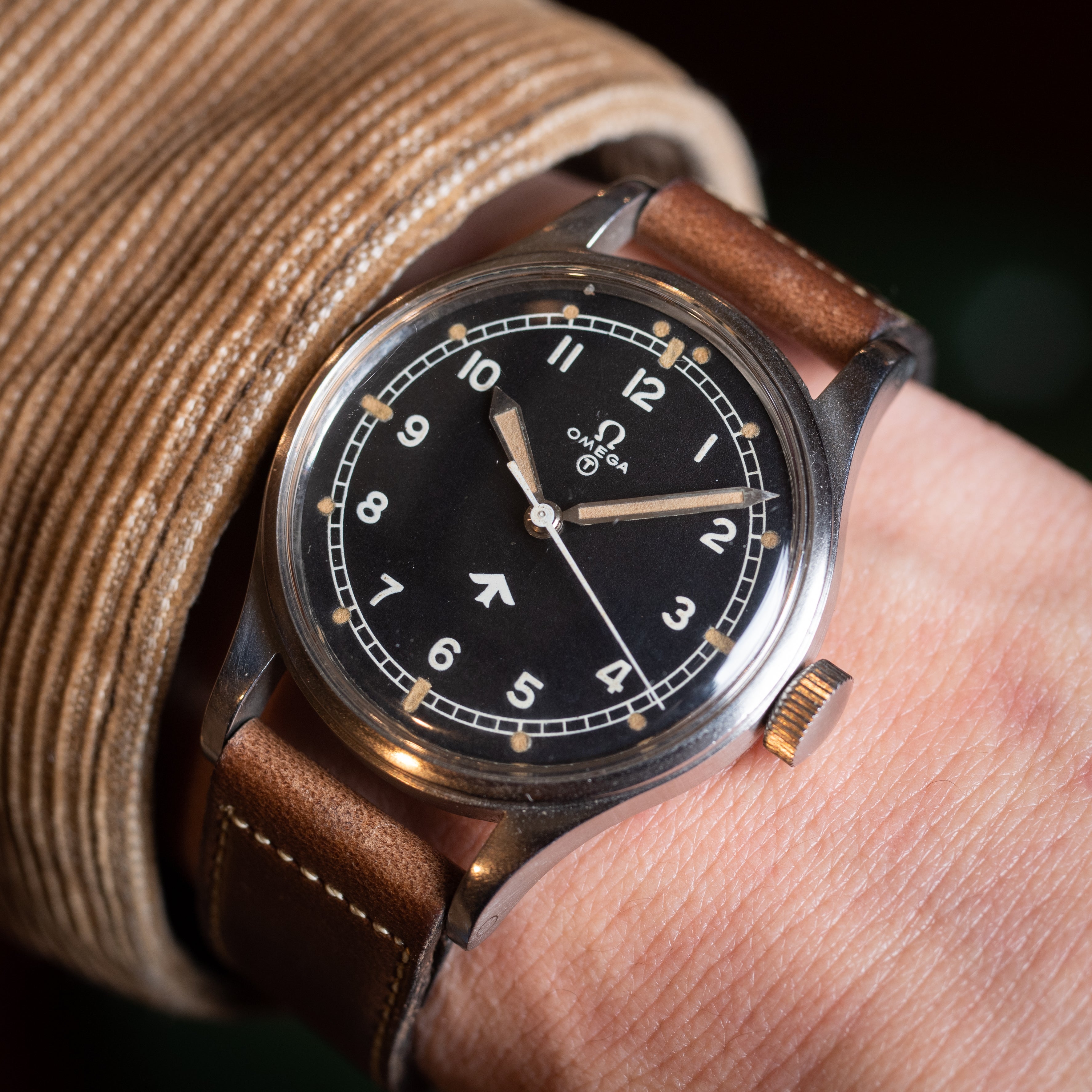 オメガ ファットアロー イギリス空軍 30ミリキャリバー Ref.2777 Cal.283 1953年製