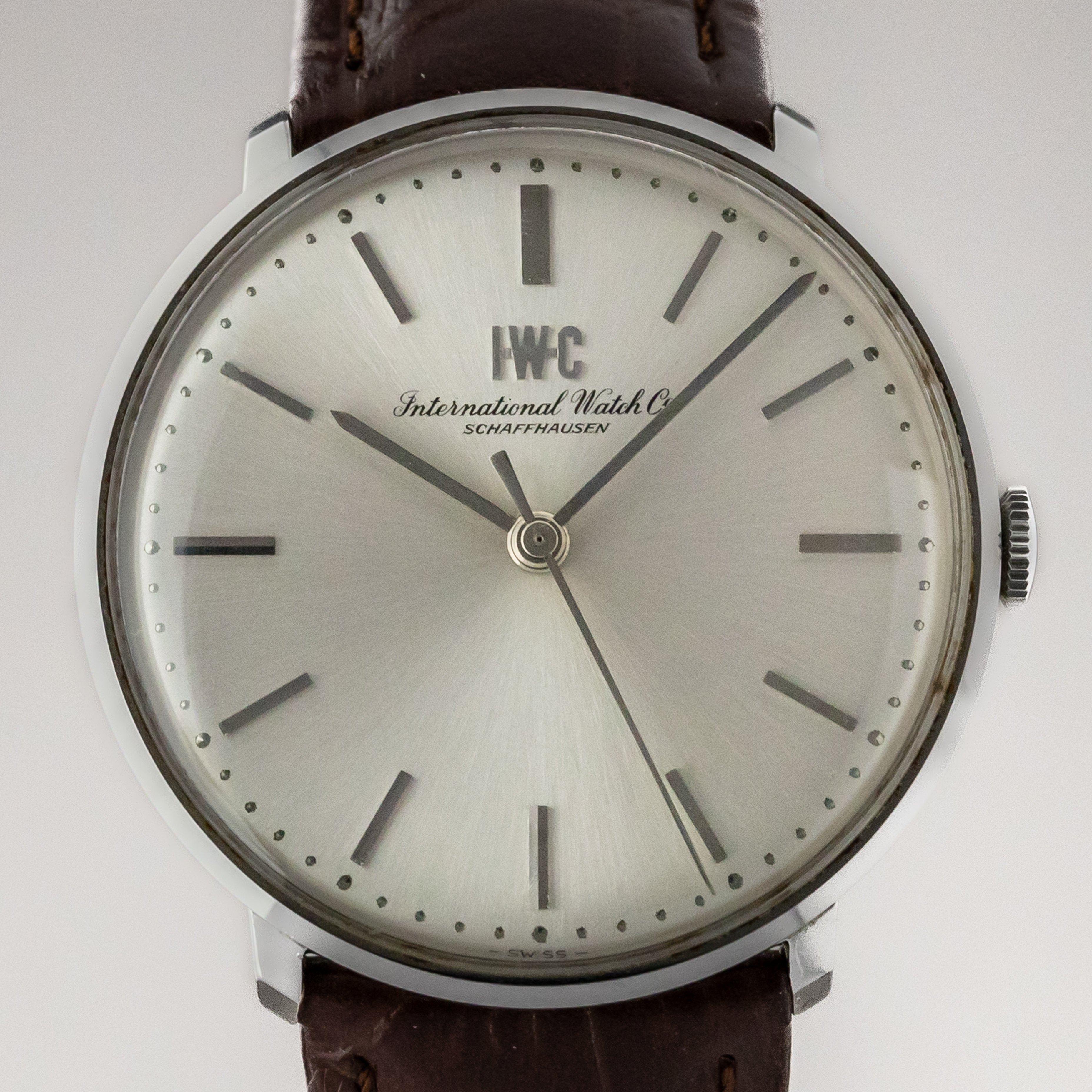 IWC ラウンドケース 裏ブタスケルトン 1973年製 手巻きCal.403