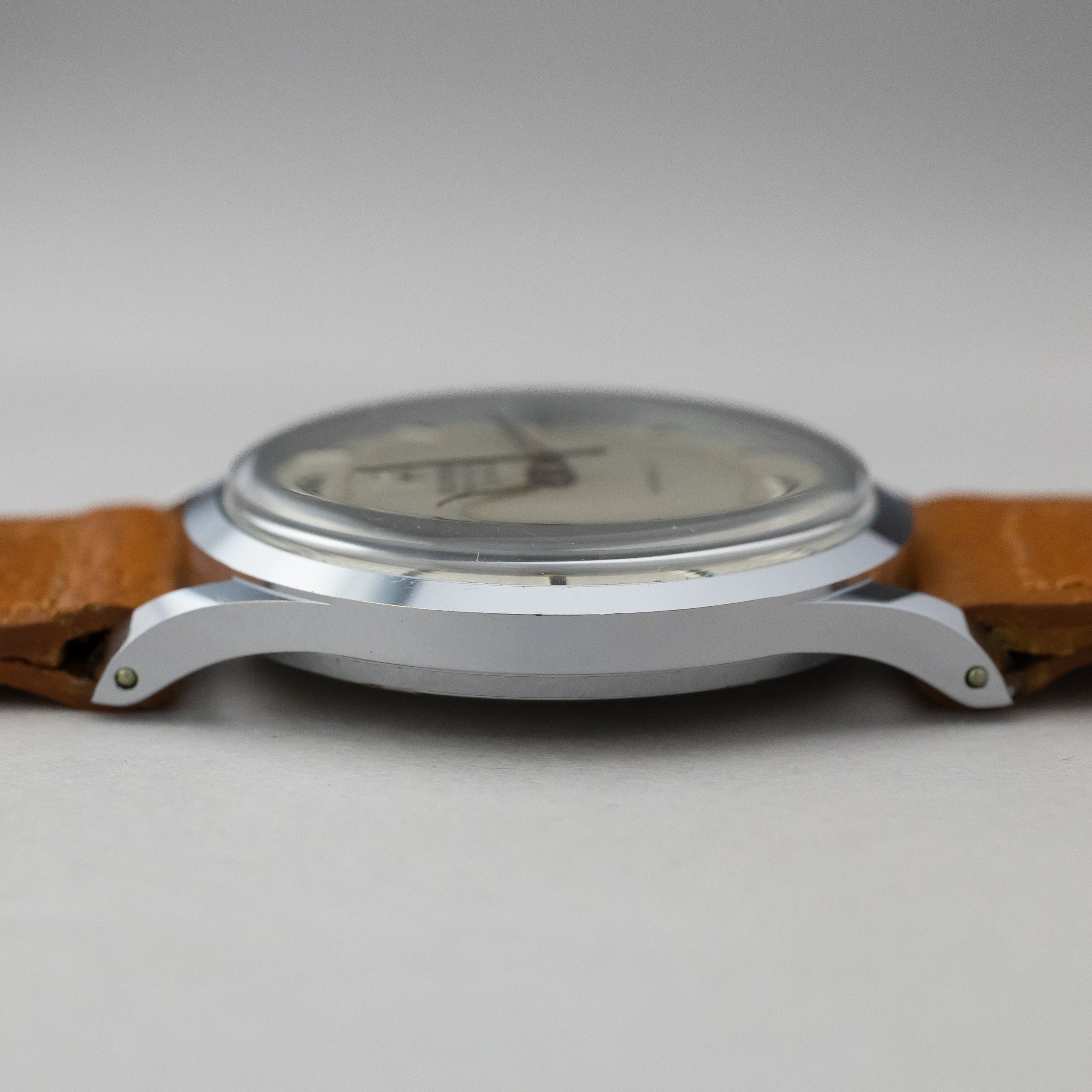 ビューレン グランプリ 未使用品 タグ付き1950年代製 GRAND PRIX 手巻