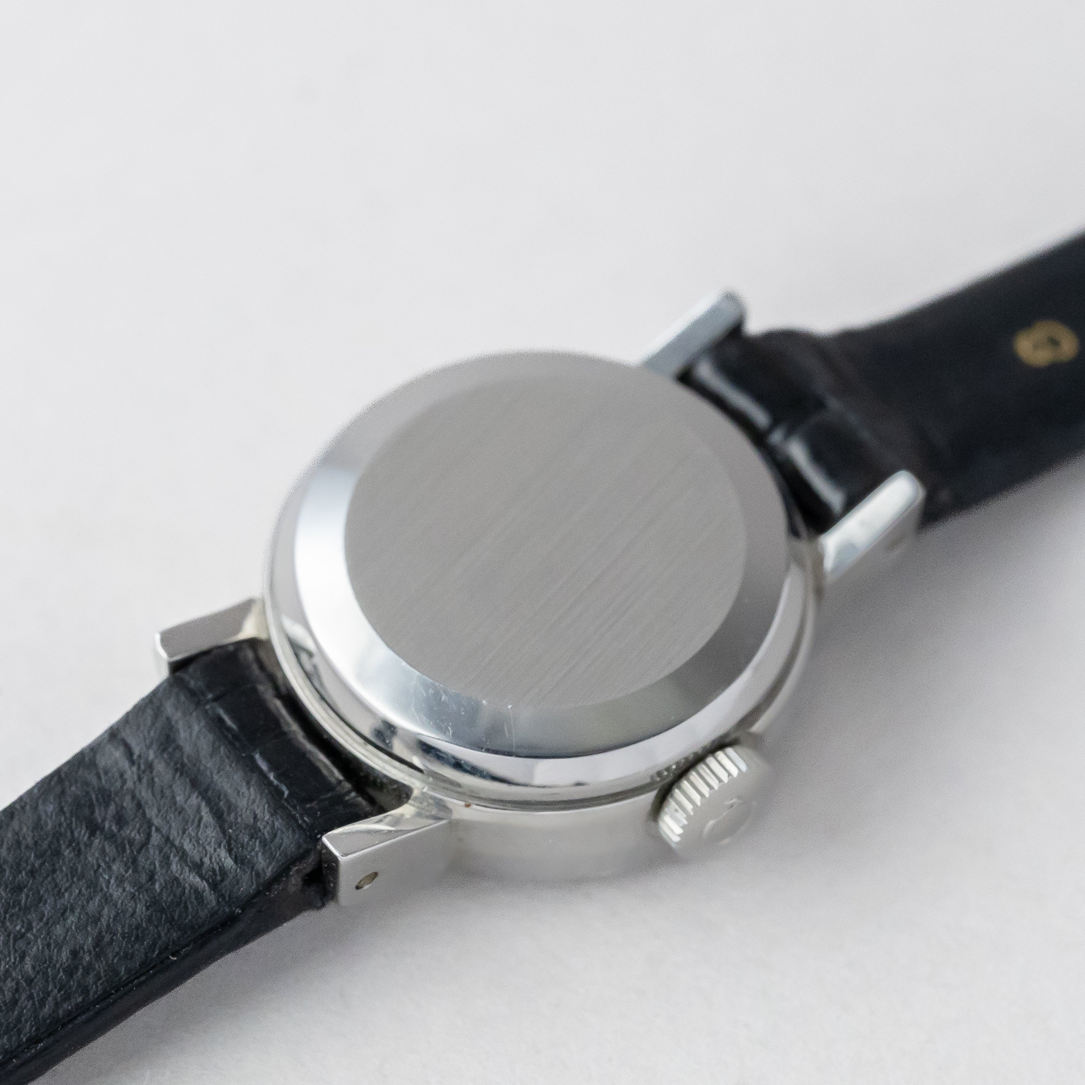 オメガ レディース デ・ヴィル 自動巻き 1969年製 カットガラス 純正尾錠