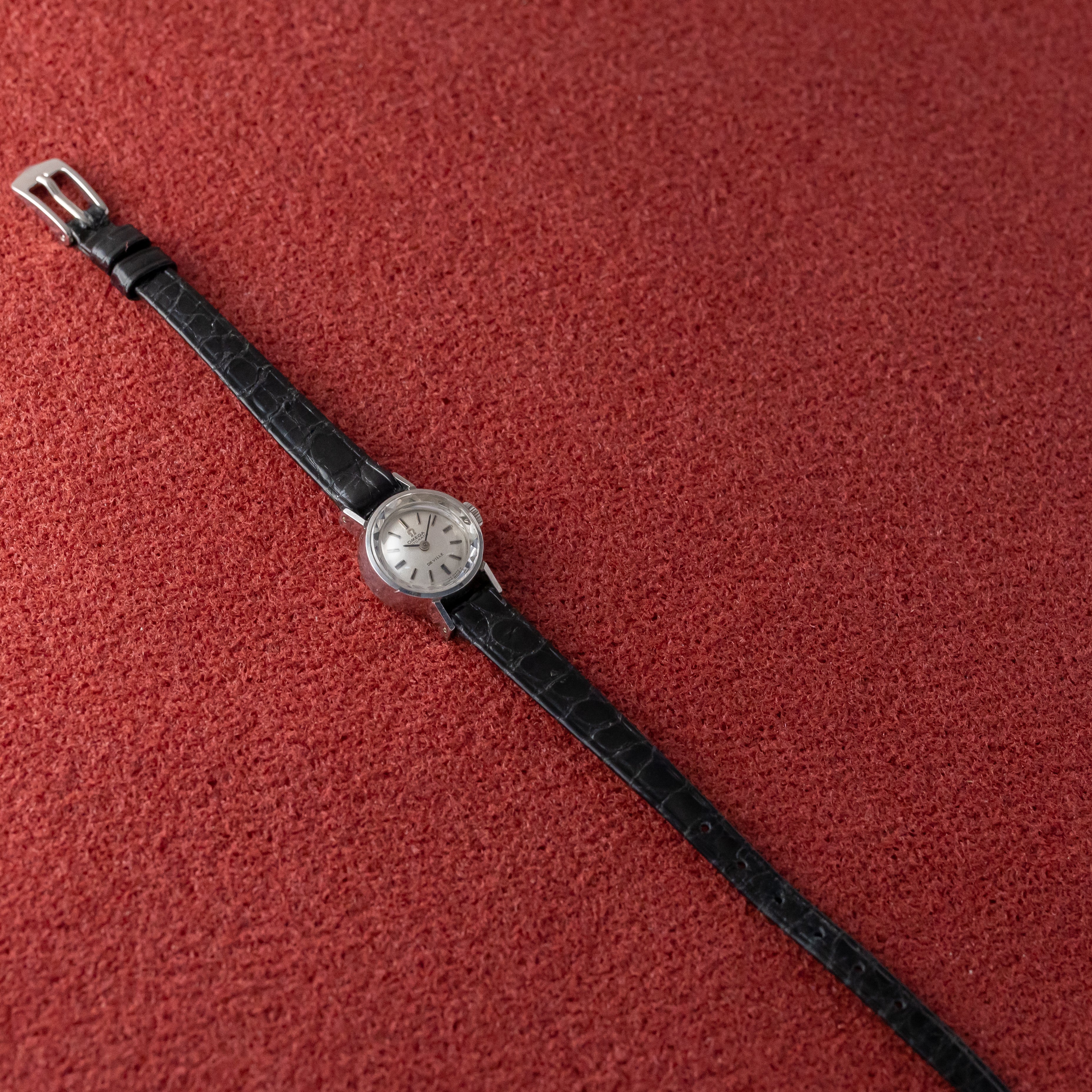 オメガ レディース デ・ヴィル 自動巻き 1969年製 カットガラス 純正尾錠