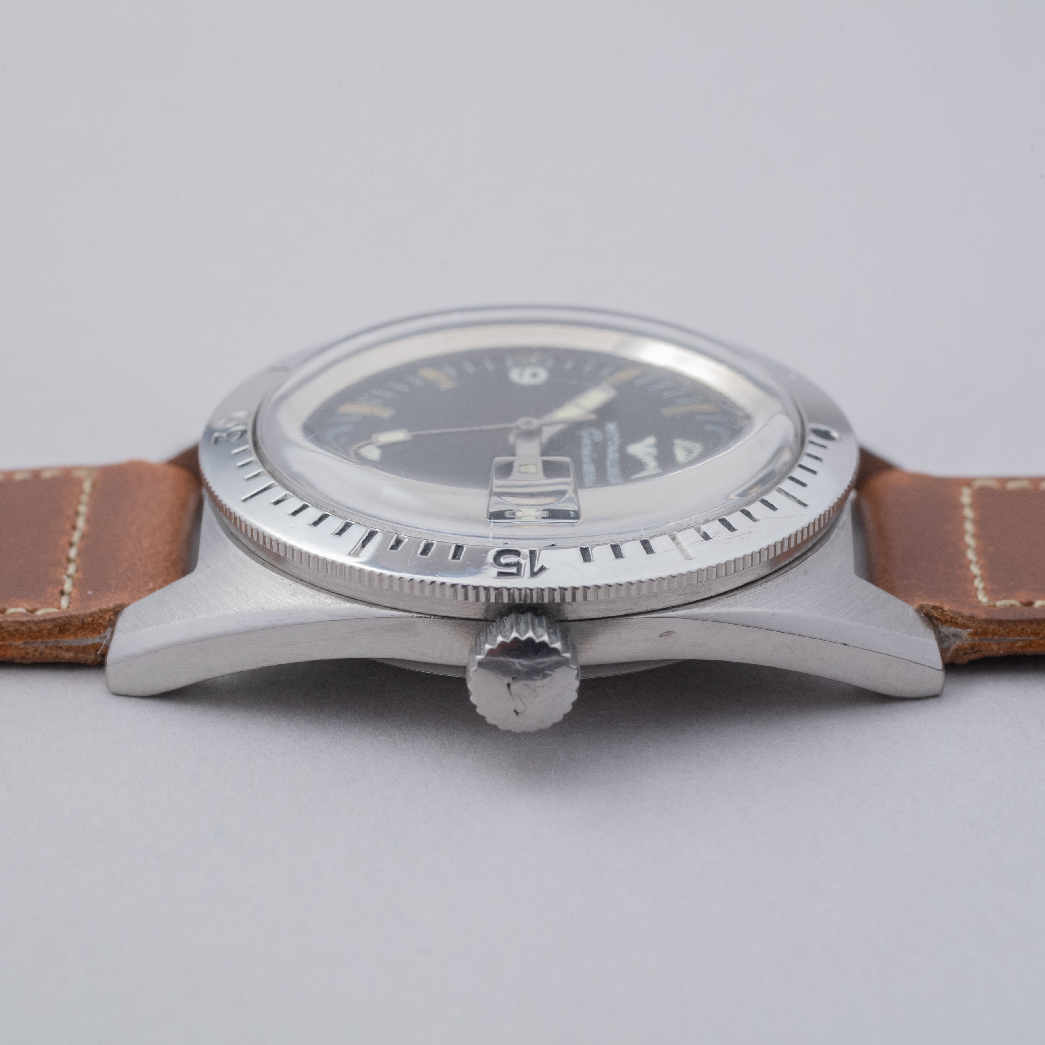 ウィットナー ダイバーズウォッチ 1960年代製 手巻き式 デイト