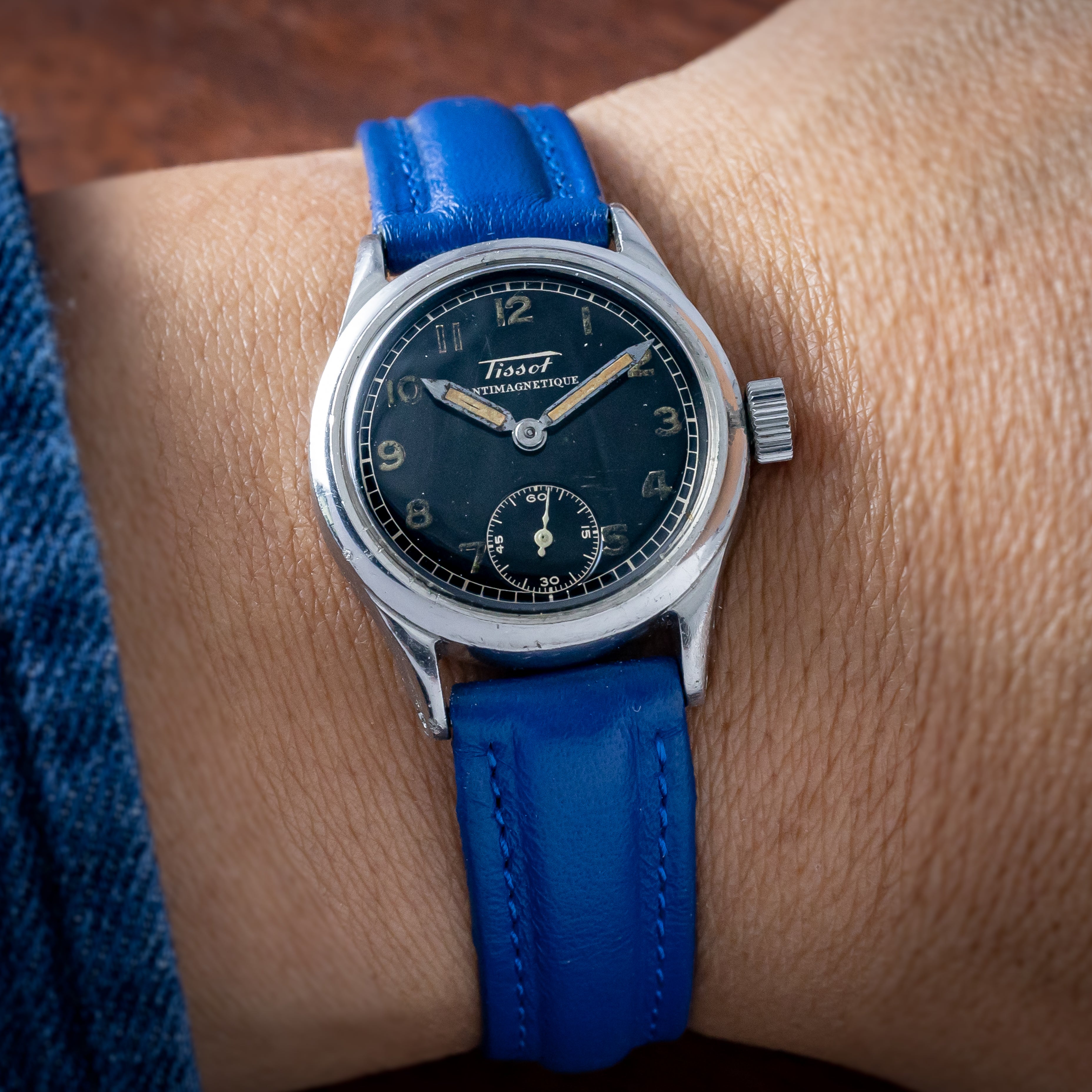 ティソ レディース ブラックアラビアダイヤル 1940年代製 スモールセコンド 防水ケース