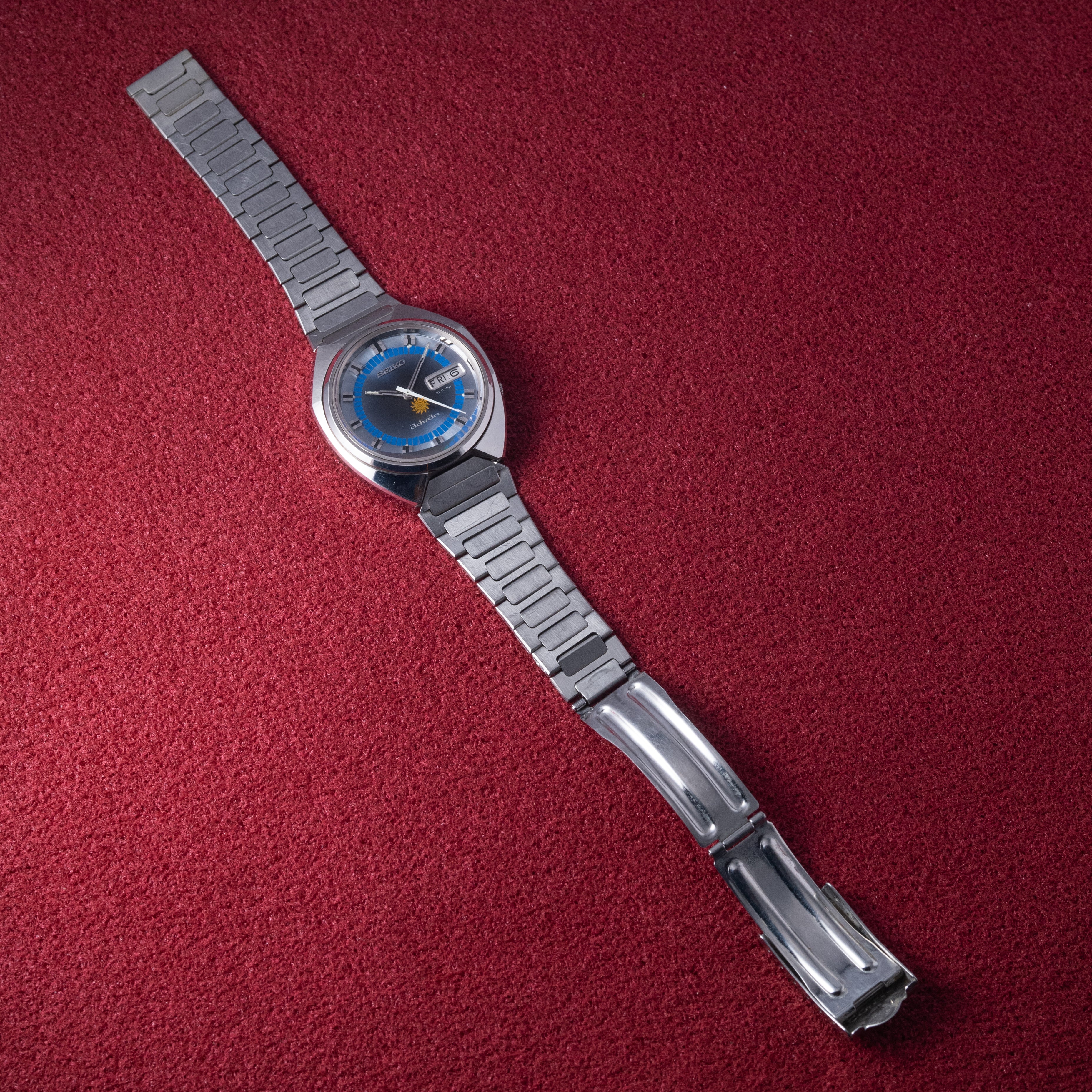 セイコー アドヴァン 1973年製 カットガラス デイデイト ブルーグラデーションダイヤル