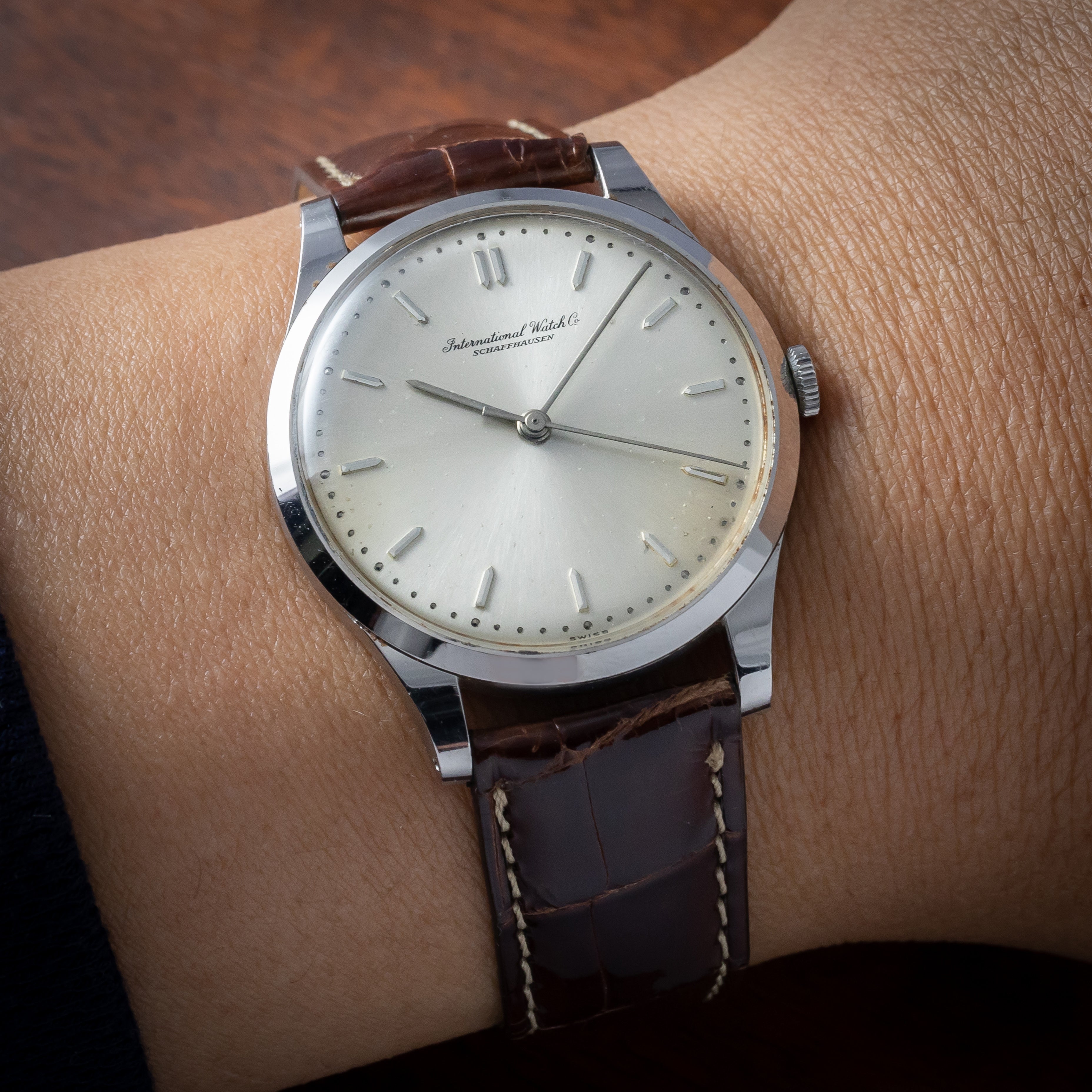 IWC ラウンドケース1965年製 手巻き Cal.89