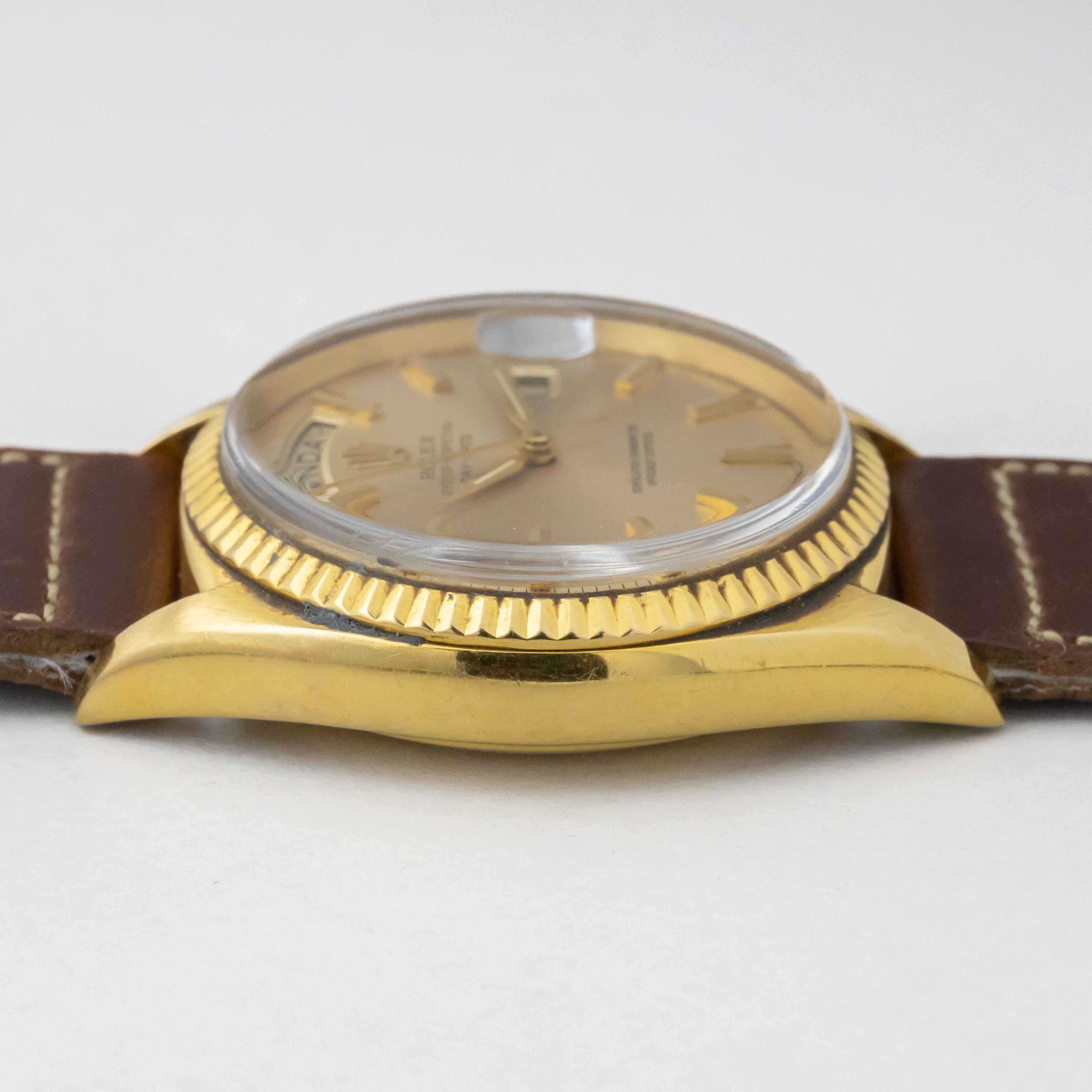 ロレックス デイデイト1960年代製 18KYG Ref.1803 剣針 ギャランティー付き