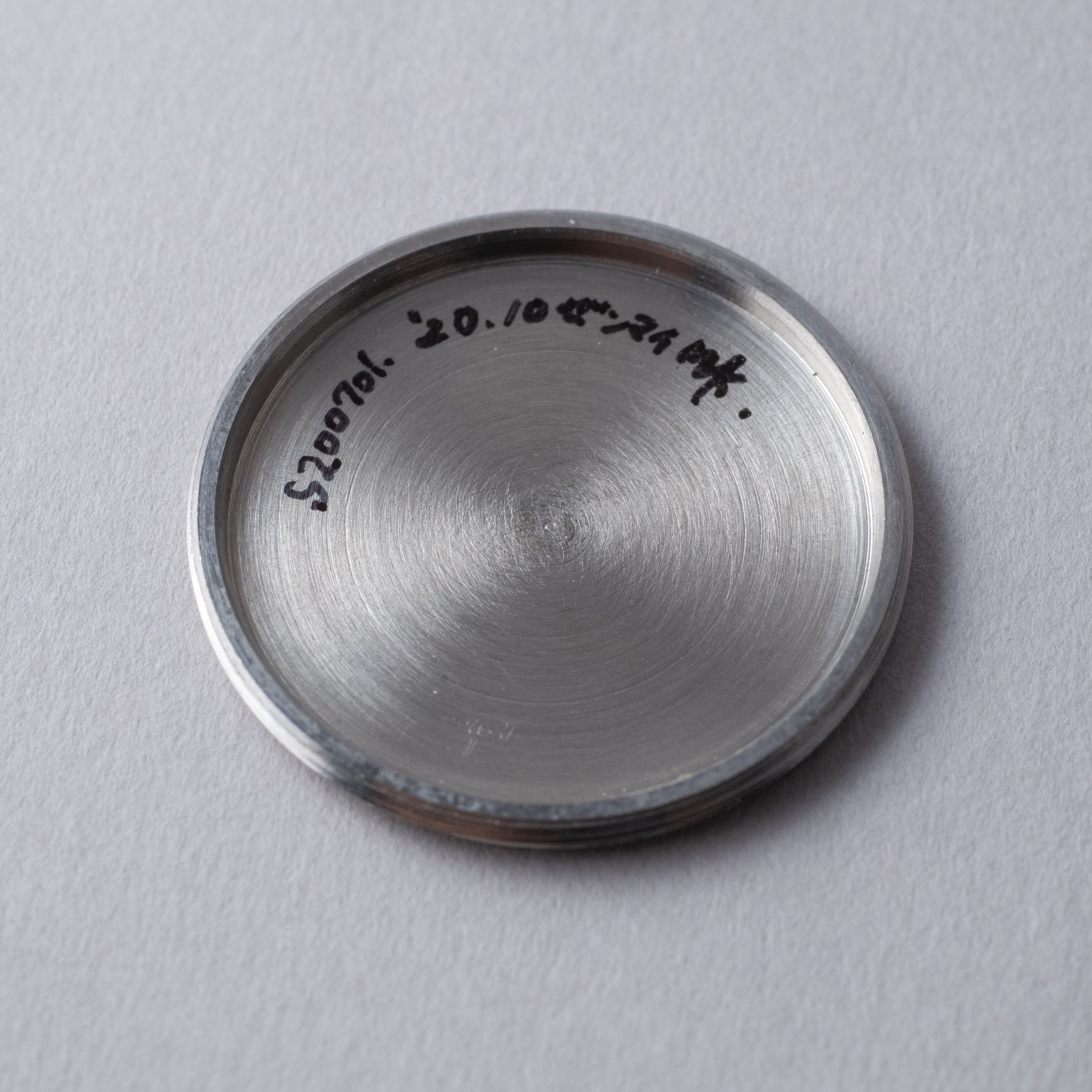 レビュー ブルズアイダイヤル スポーツ 防水ケース スモールセコンド 1940年代製