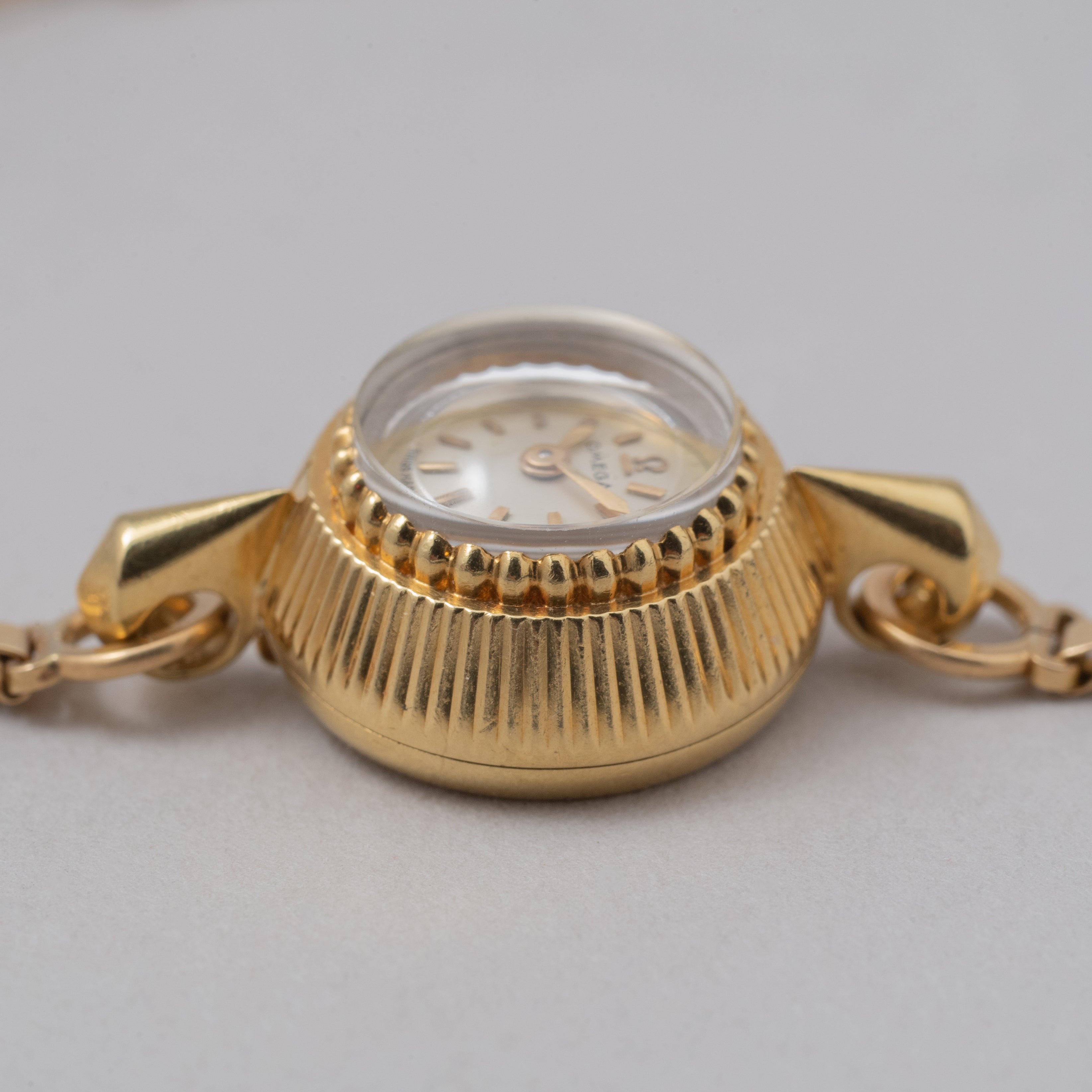 オメガ 18KYG レディース バックワインド Cal.440 チェーンブレスレット 箱付き