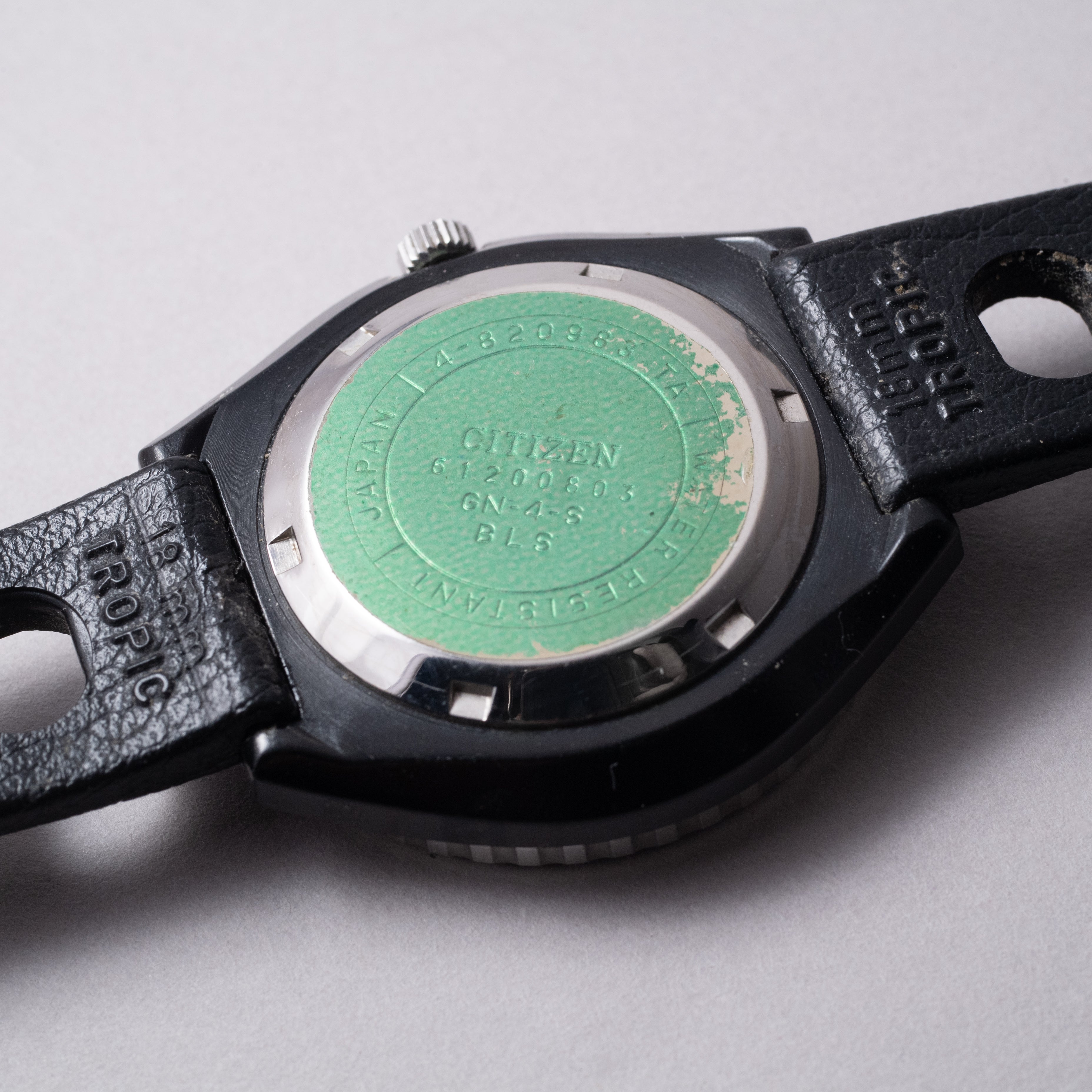 シチズン ダイバータイプ 1976年製 ブラッキーケース トロピックベルト