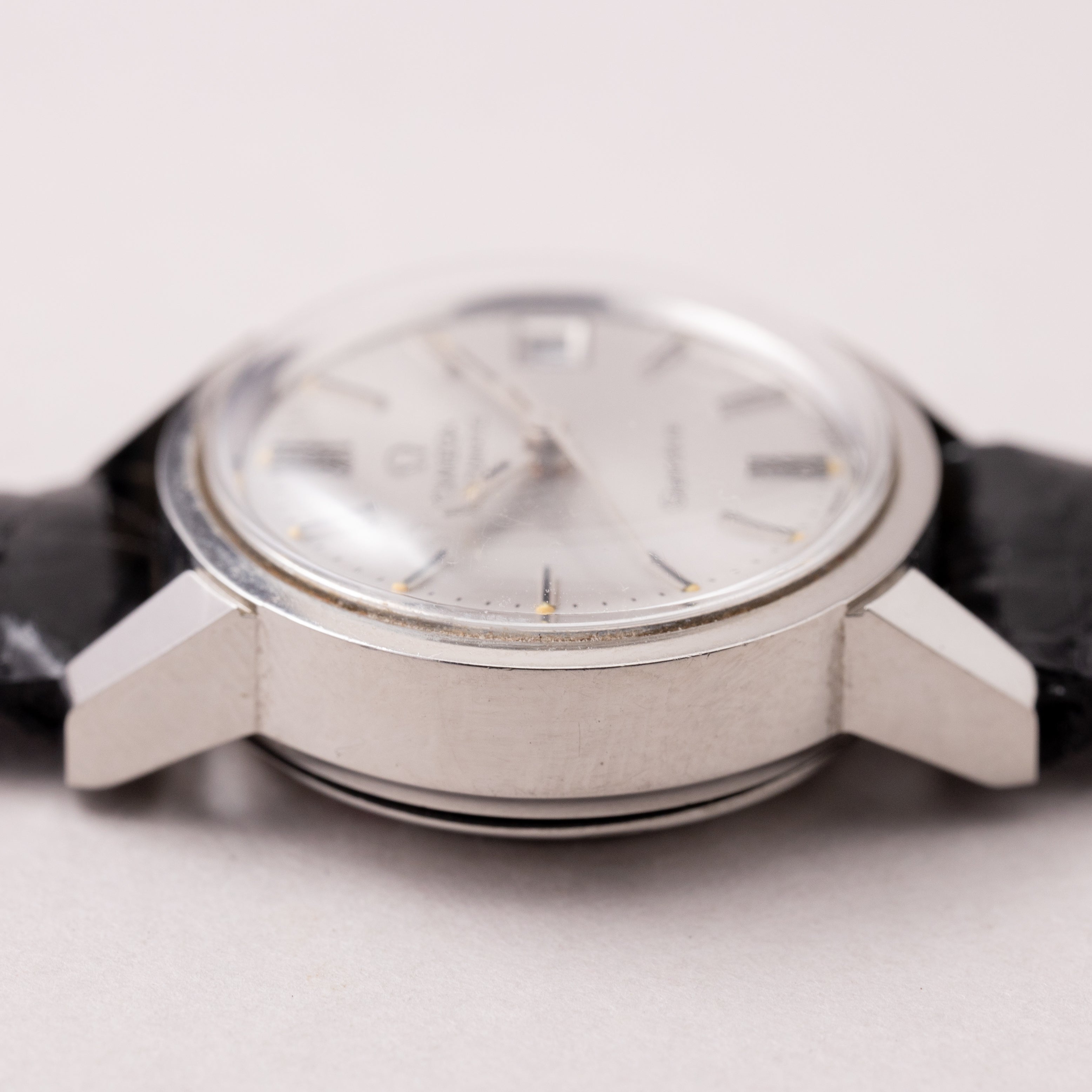 オメガ レディース ジュネーブ ラウンドケース オートマチック 1972年製