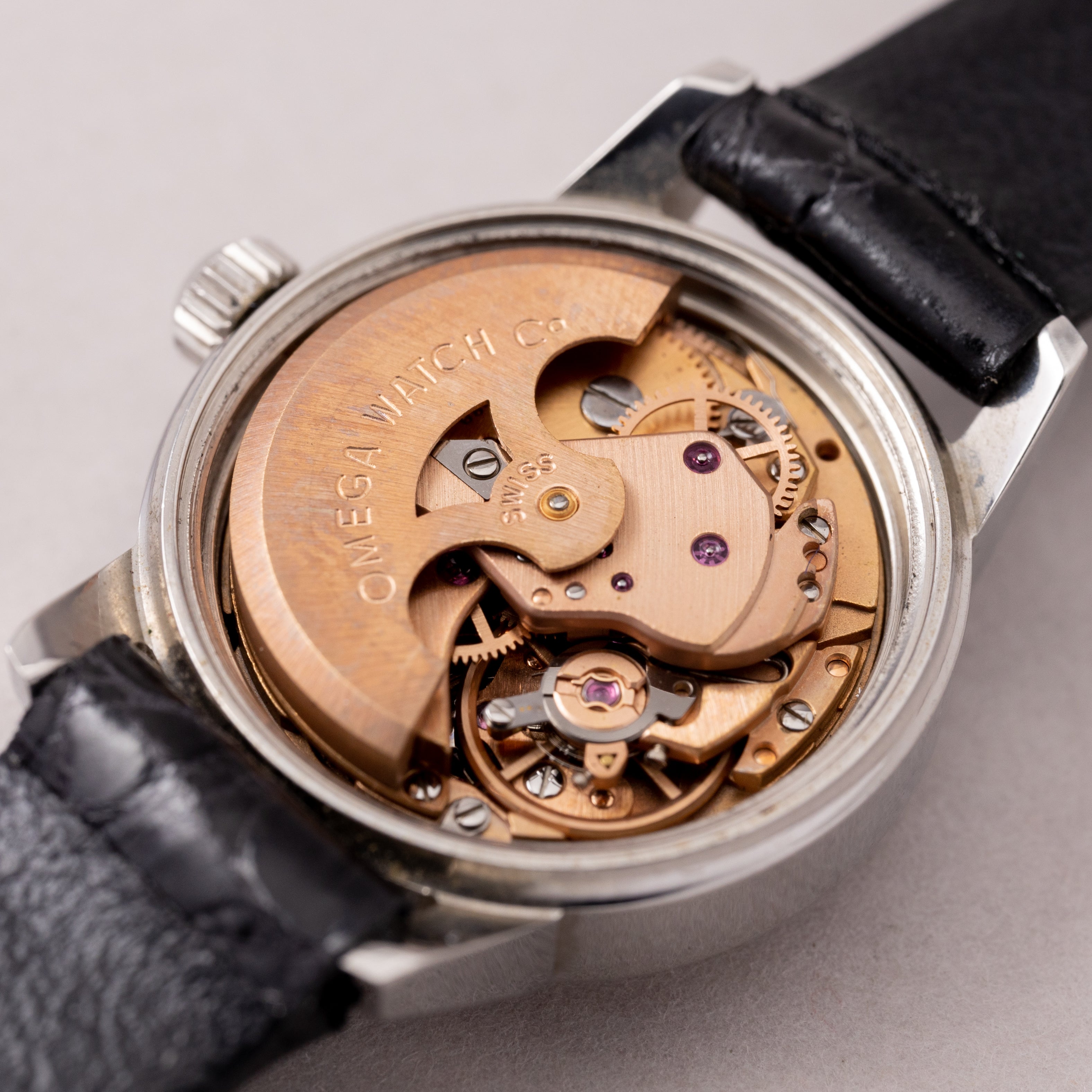 オメガ レディース ジュネーブ ラウンドケース オートマチック 1972年製