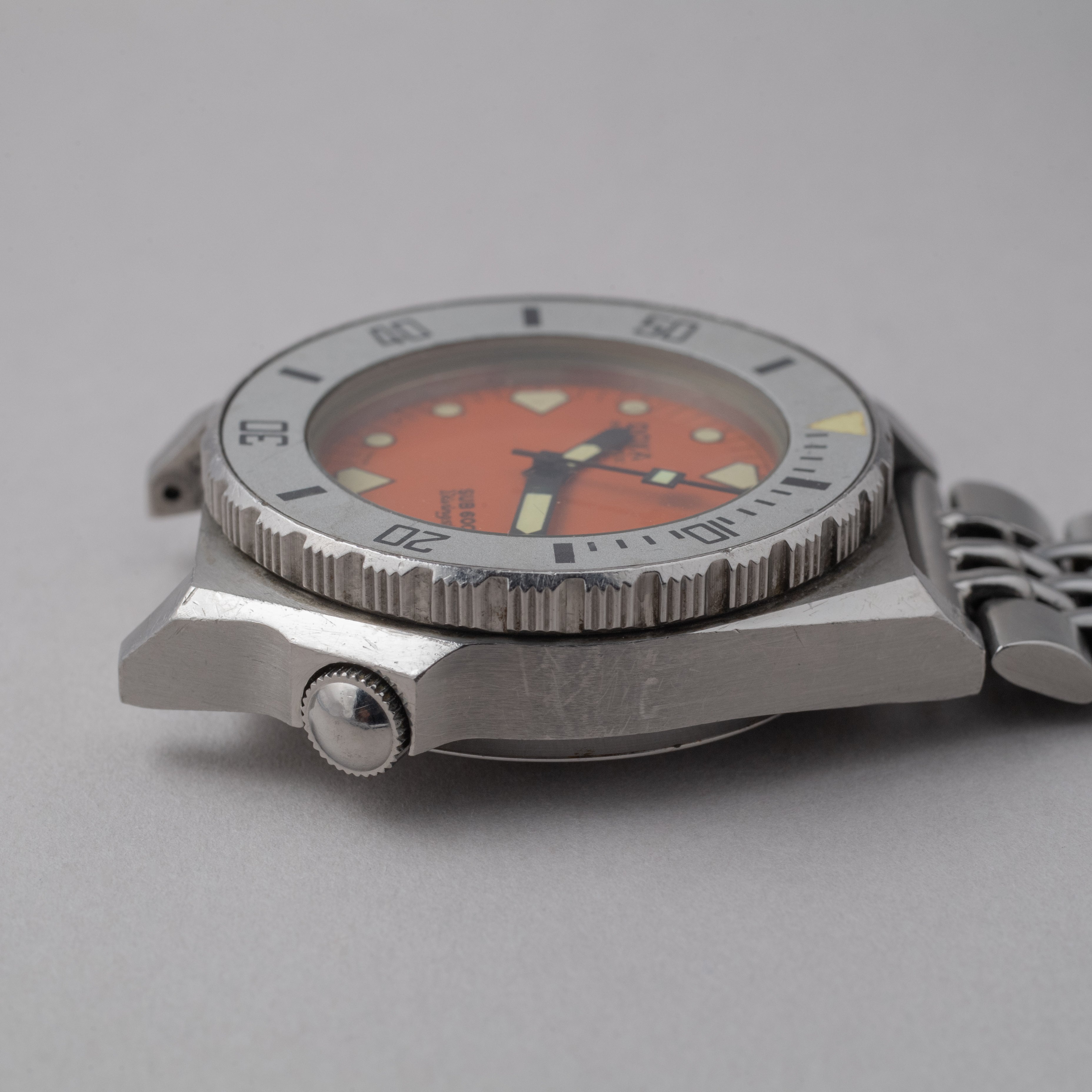 ドクサ SUB600T オレンジ ダイビングスター 1980年代製