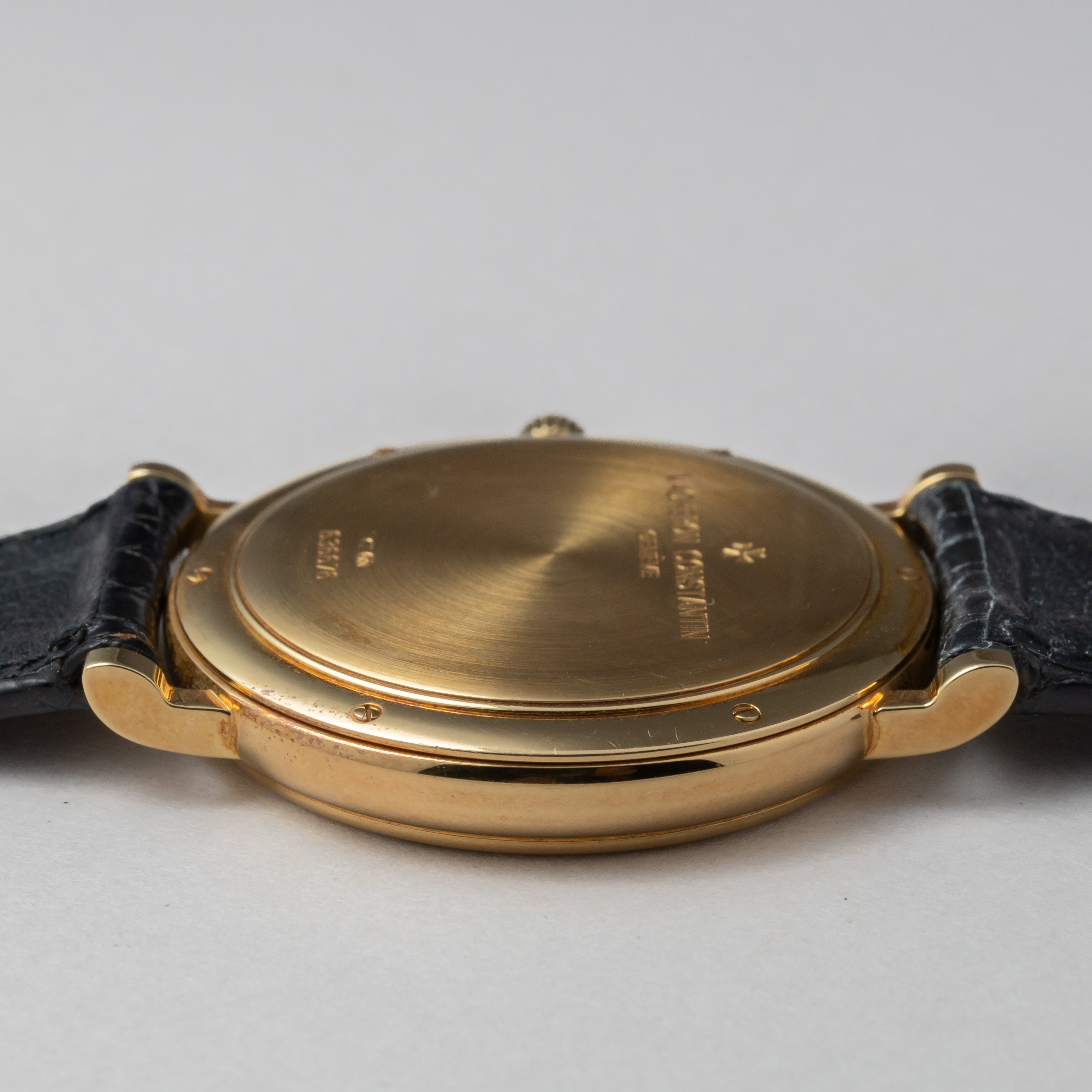 ヴァシュロン・コンスタンタン トゥールドイル18KYG パワーリザーブ カレンダー 箱ギャラ付 純正尾錠 Ref.48101/000J-3