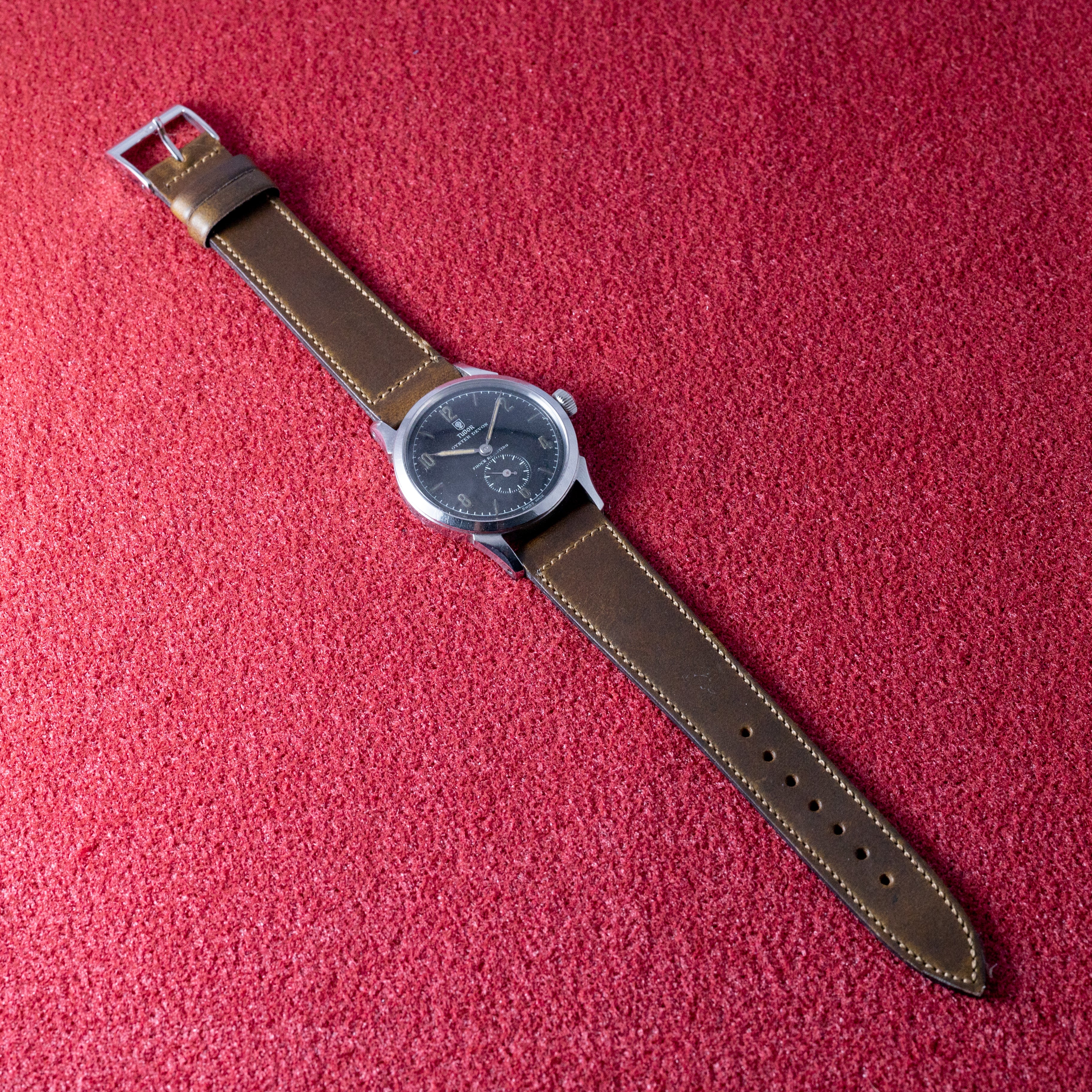 チューダー オイスター デボン 盾薔薇ロゴ オリジナルブラックダイヤル 1940年代製