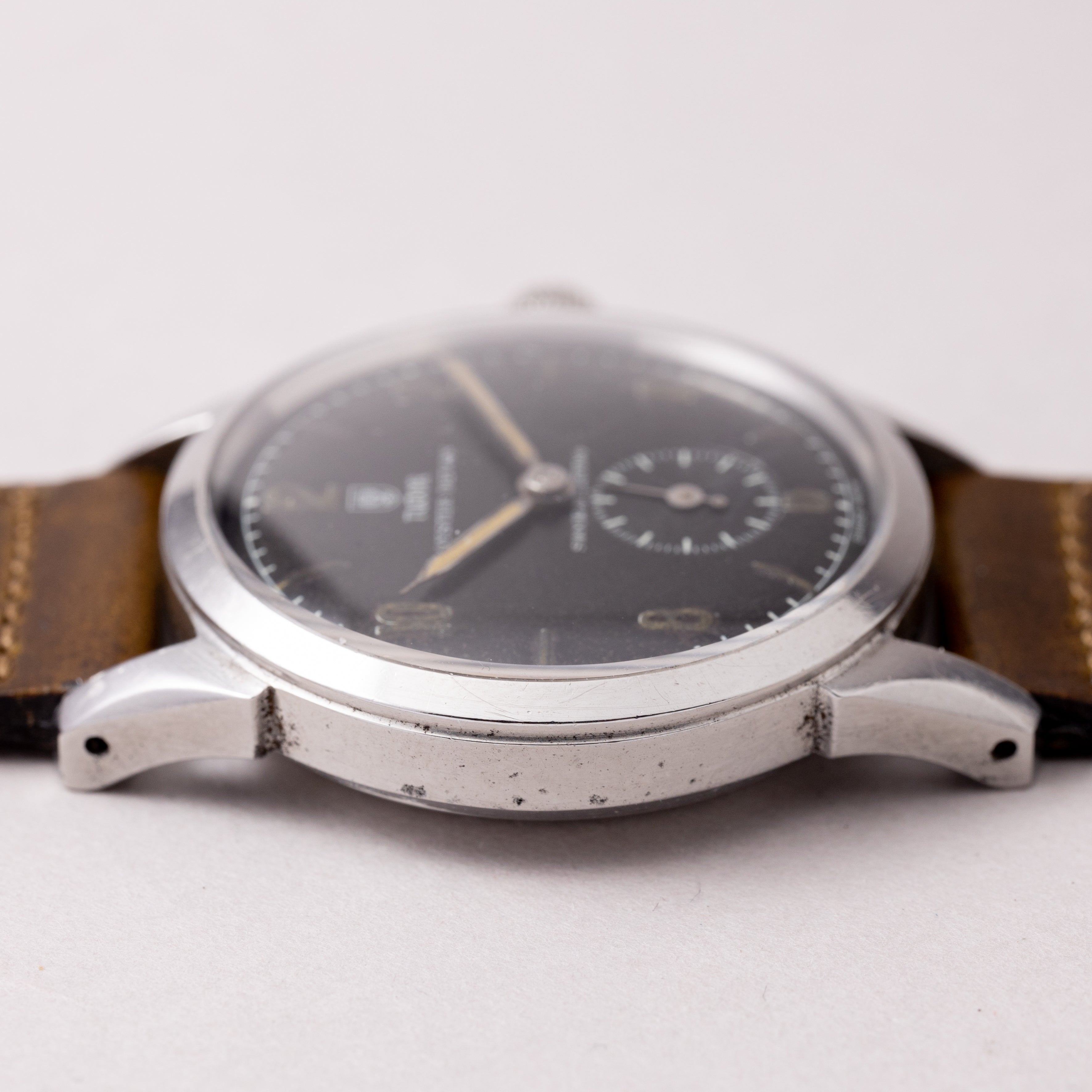 チューダー オイスター デボン 盾薔薇ロゴ オリジナルブラックダイヤル 1940年代製