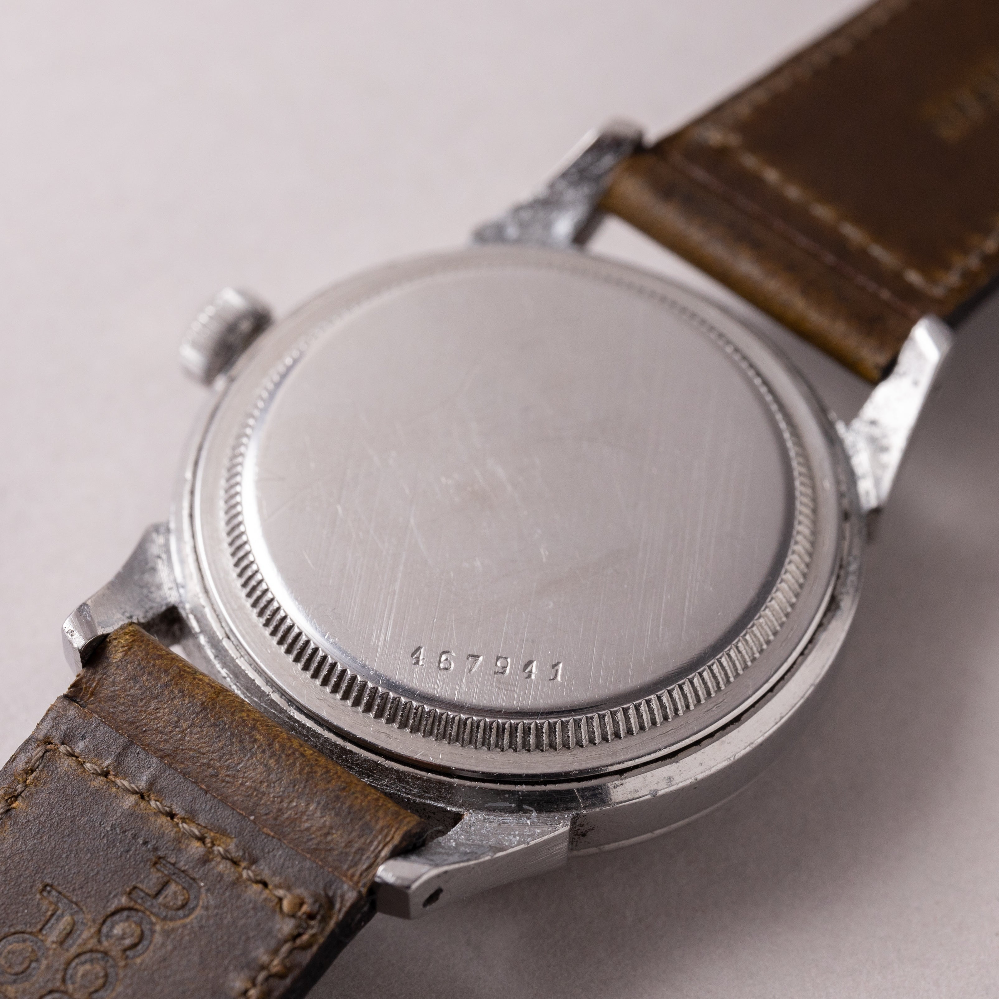 チューダー オイスター デボン 盾薔薇ロゴ オリジナルブラックダイヤル 1940年代製