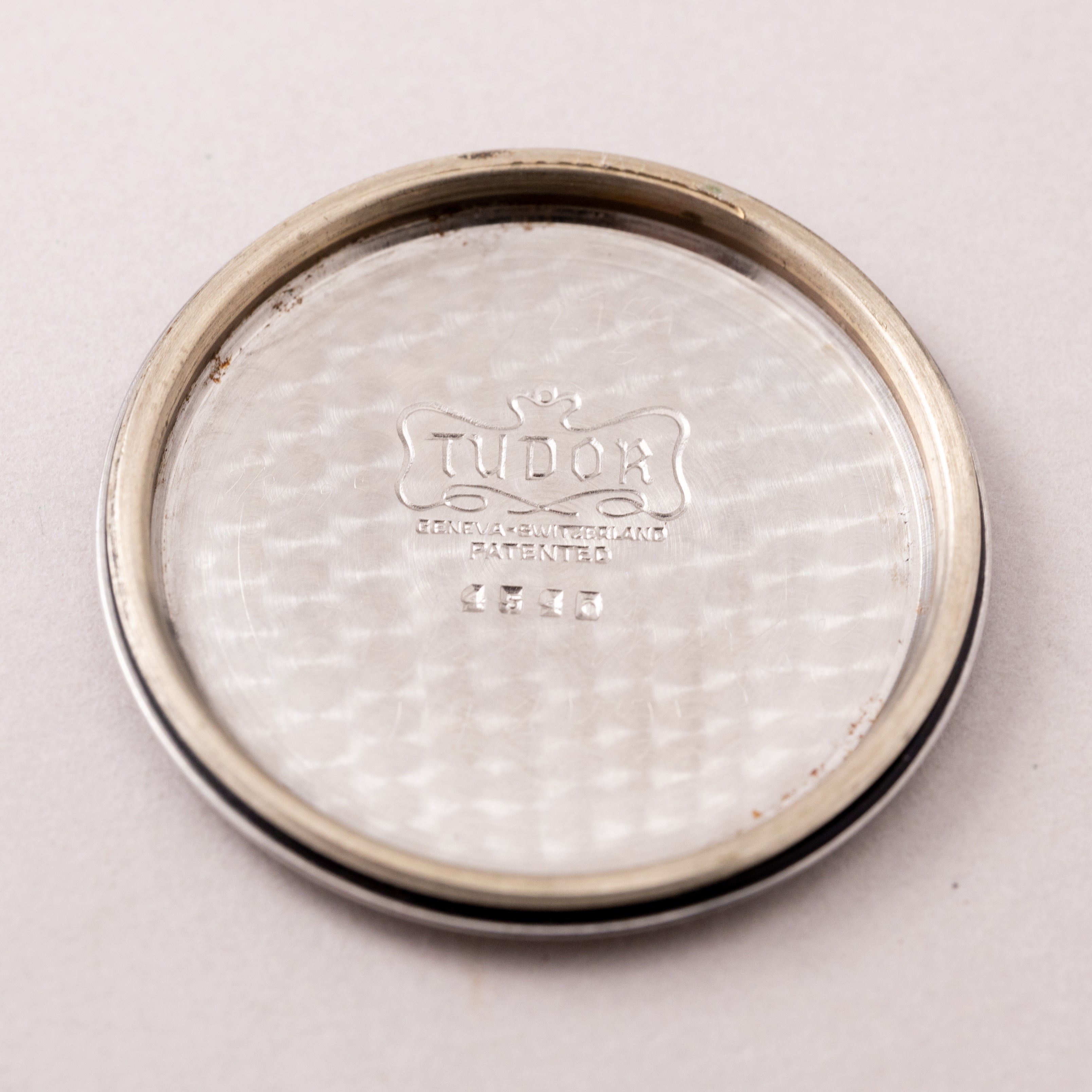 チューダー オイスター デボン 盾薔薇ロゴ オリジナルブラックダイヤル 1940年代製