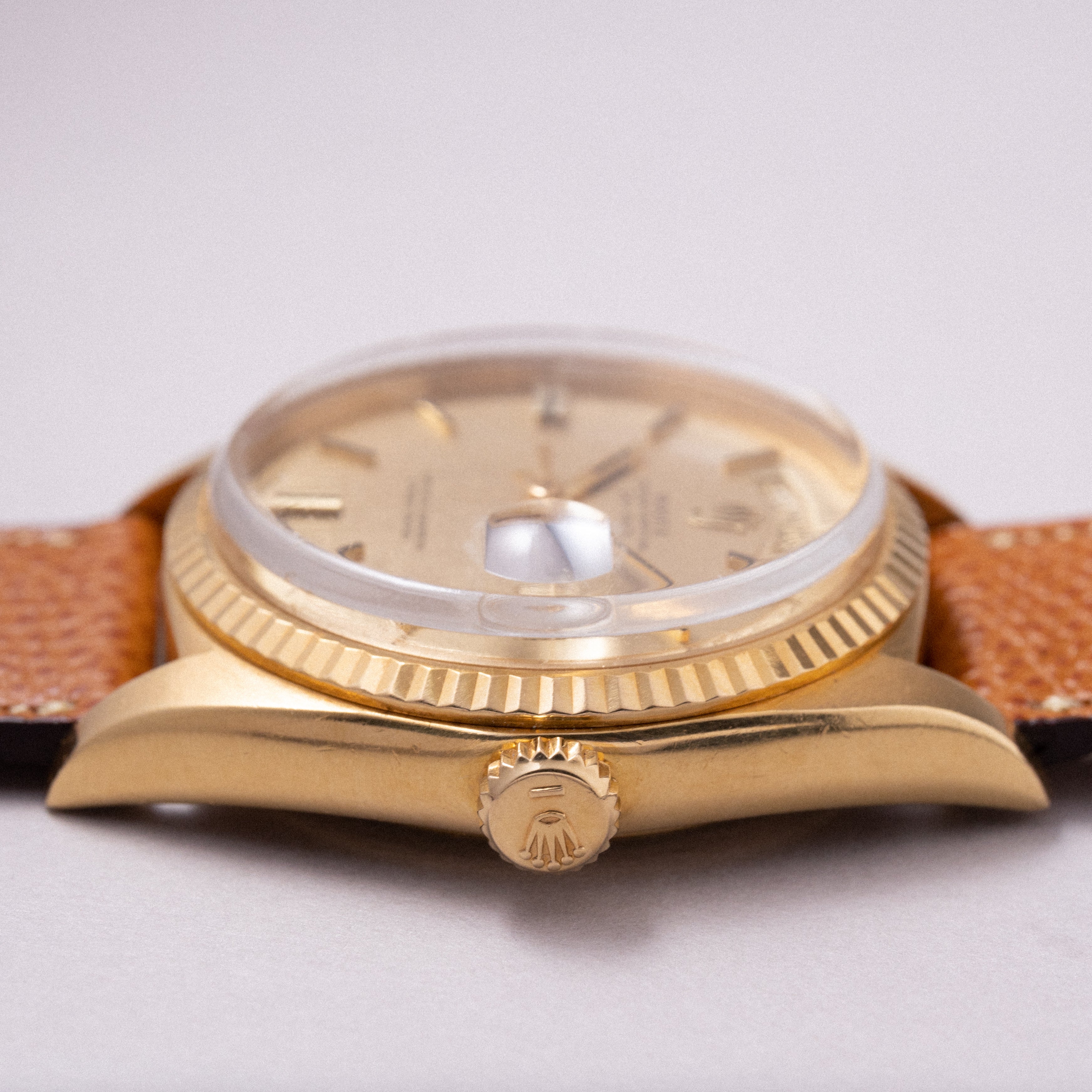 ロレックス デイデイト 18金無垢 ゴールドリネンダイヤル 1960年代製 Ref.1803