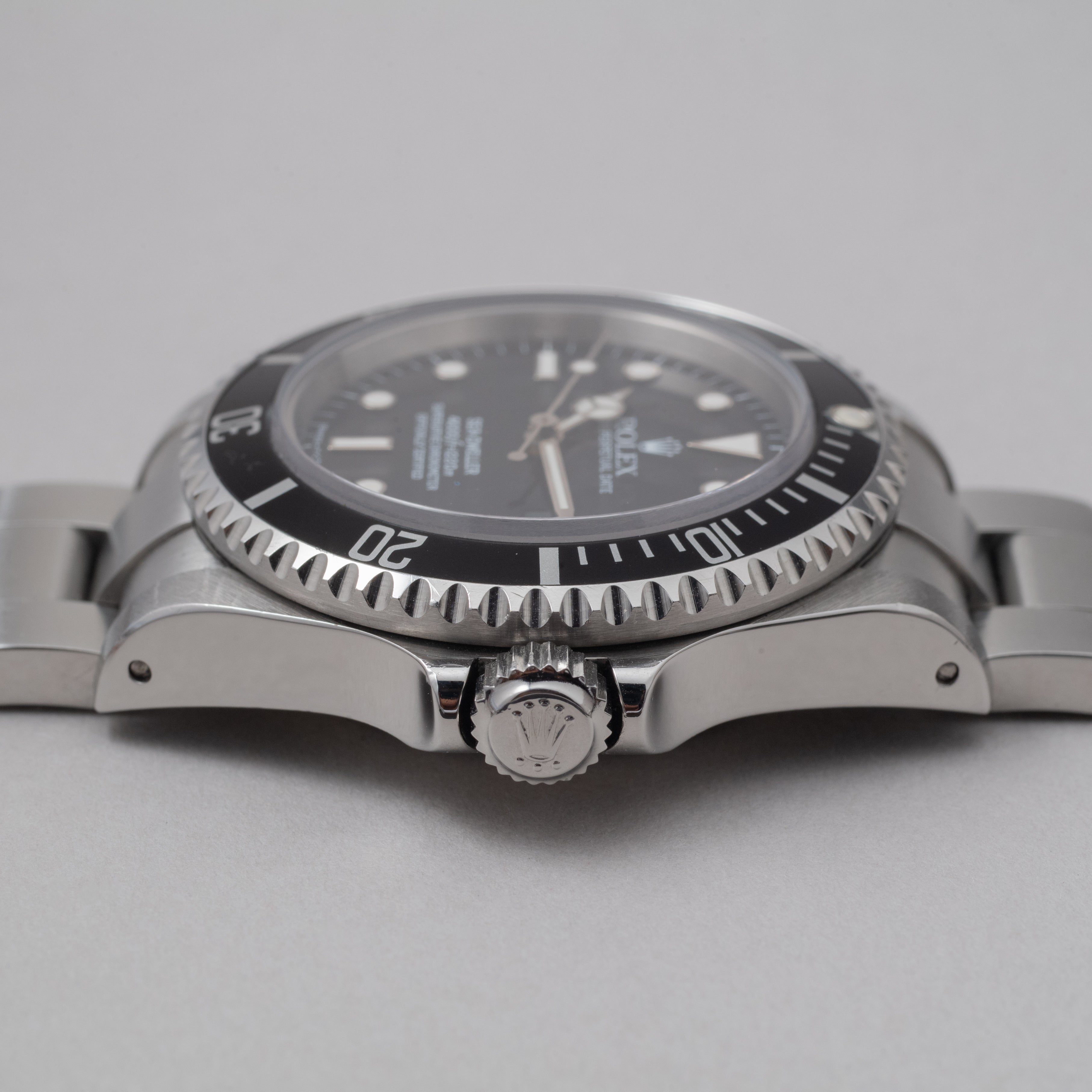 ロレックス シードゥエラー 1996年製 Ref.16600 箱、冊子付き