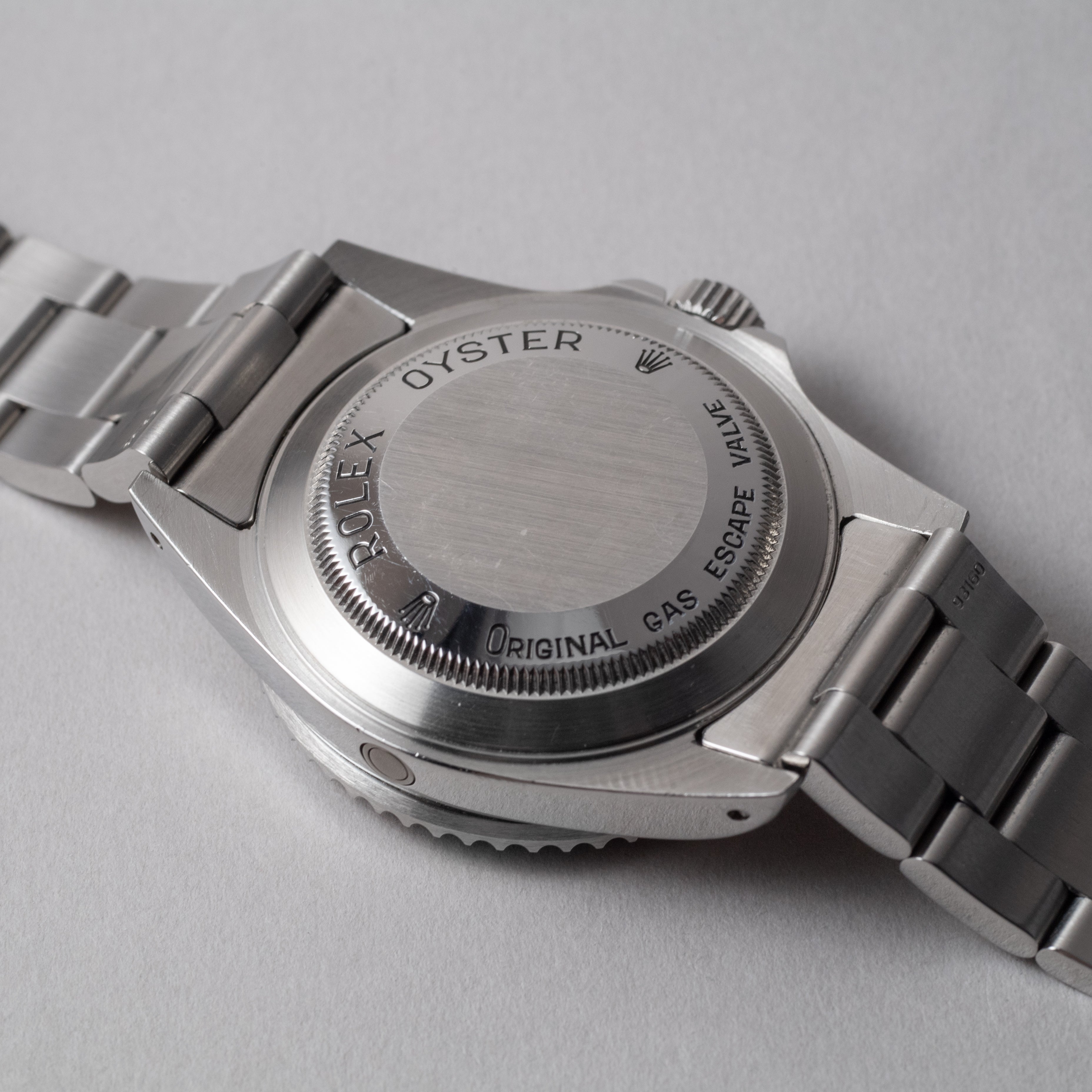 ロレックス シードゥエラー 1996年製 Ref.16600 箱、冊子付き