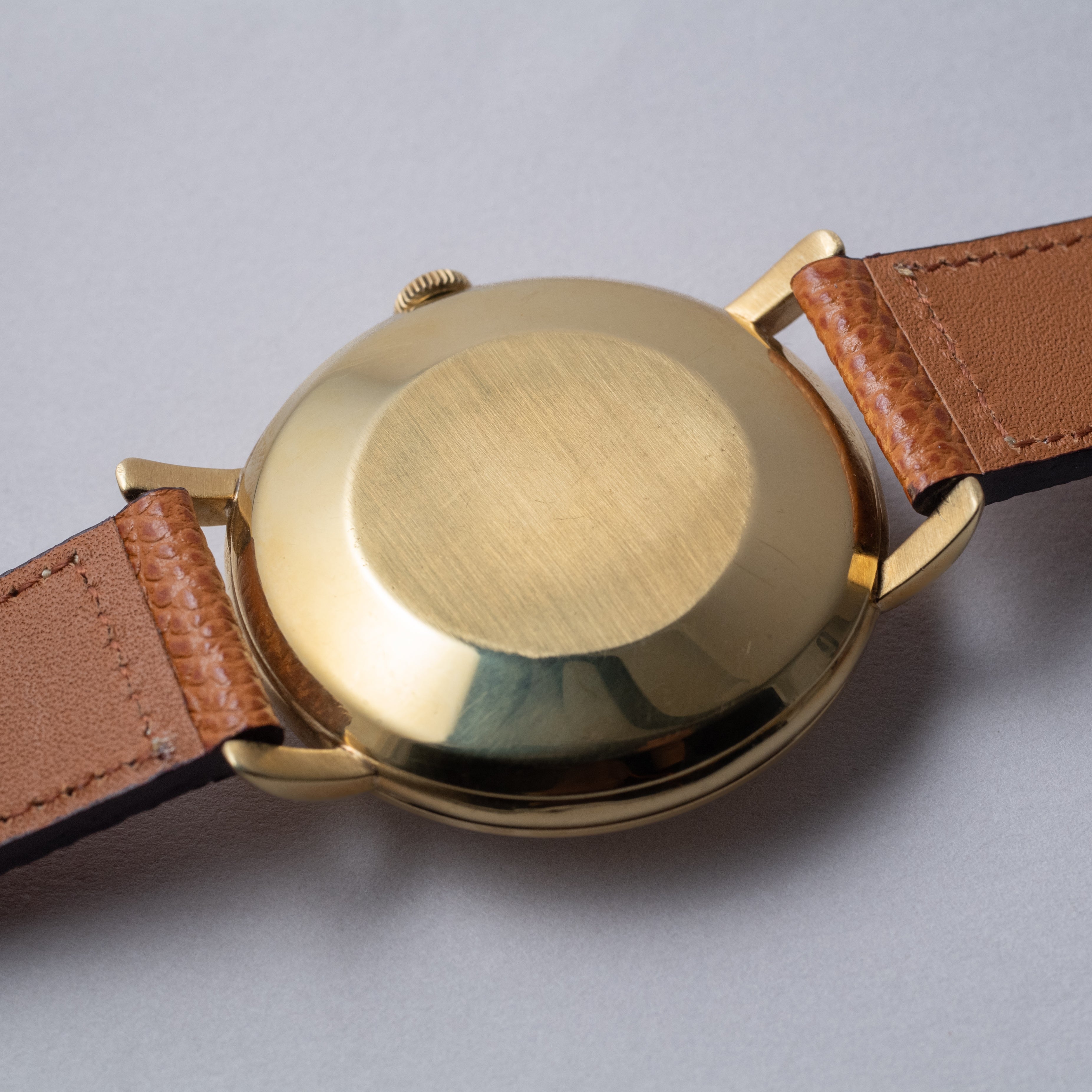 IWC 18金無垢 寄り目 1959年製 Cal.8531 ラウンドケース