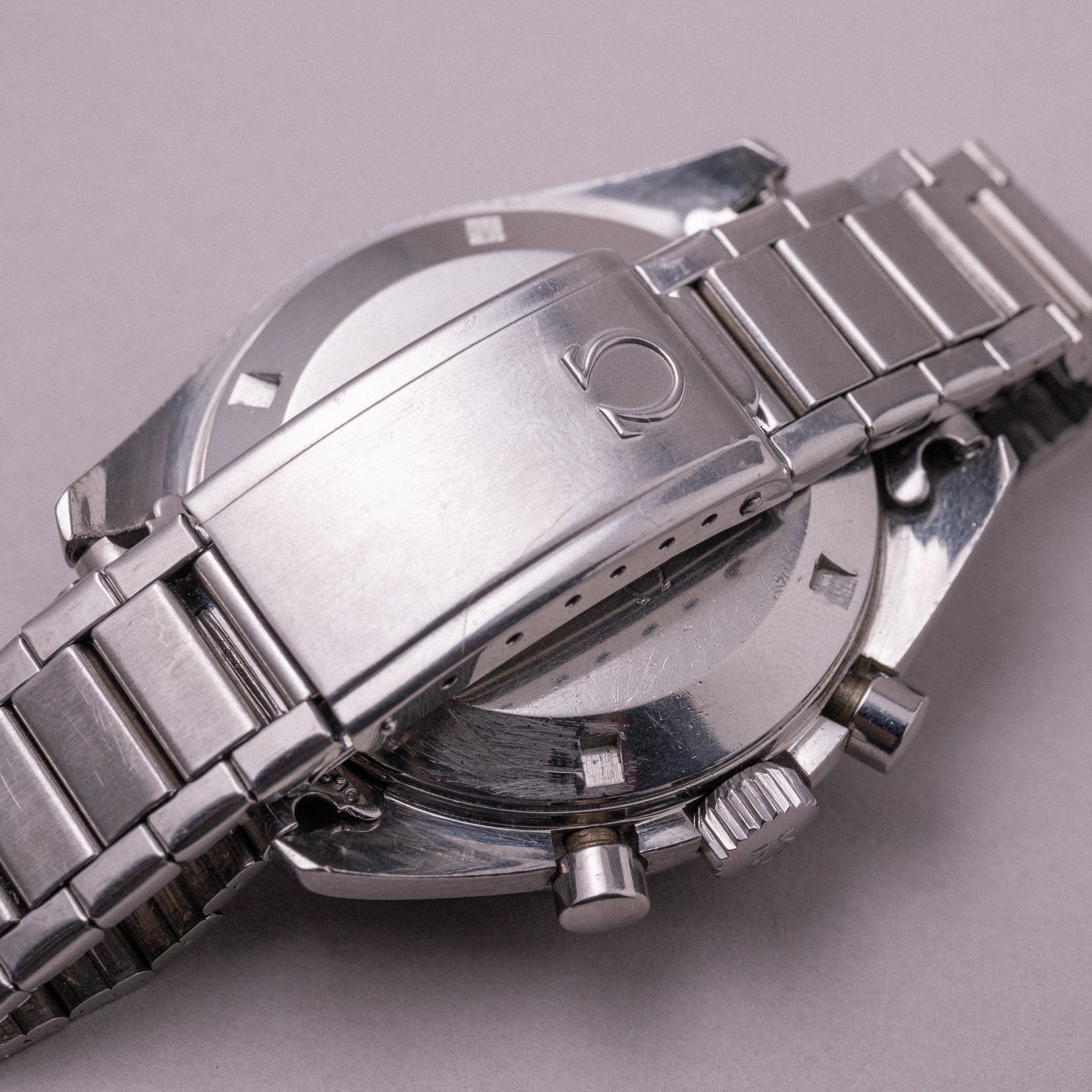 オメガ 1967年製 スピードマスター プロフェッショナル 4th 純正キャタピラブレス付き