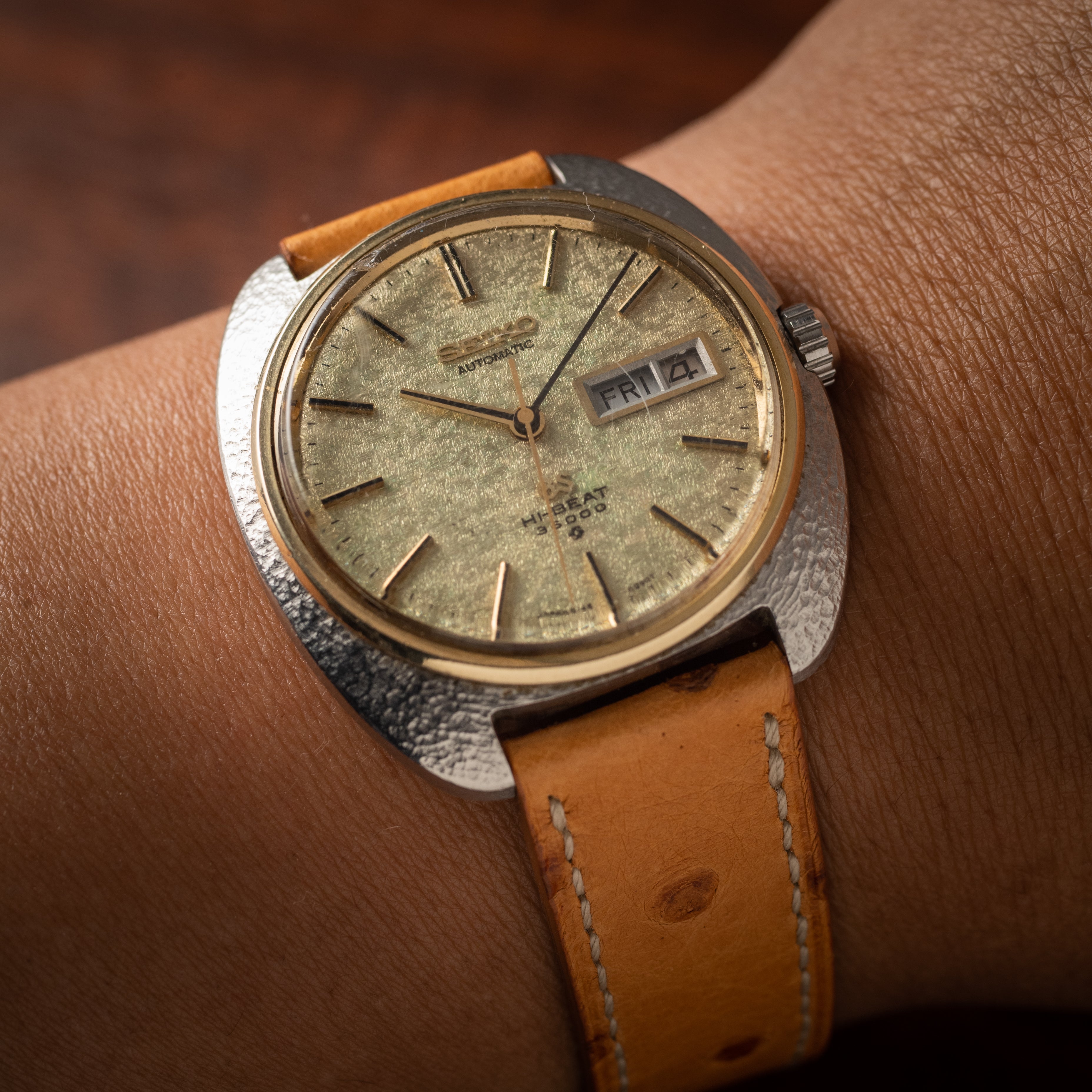 グランドセイコー 1969年製 61GS コンビ スターライト文字盤 槌目ケース