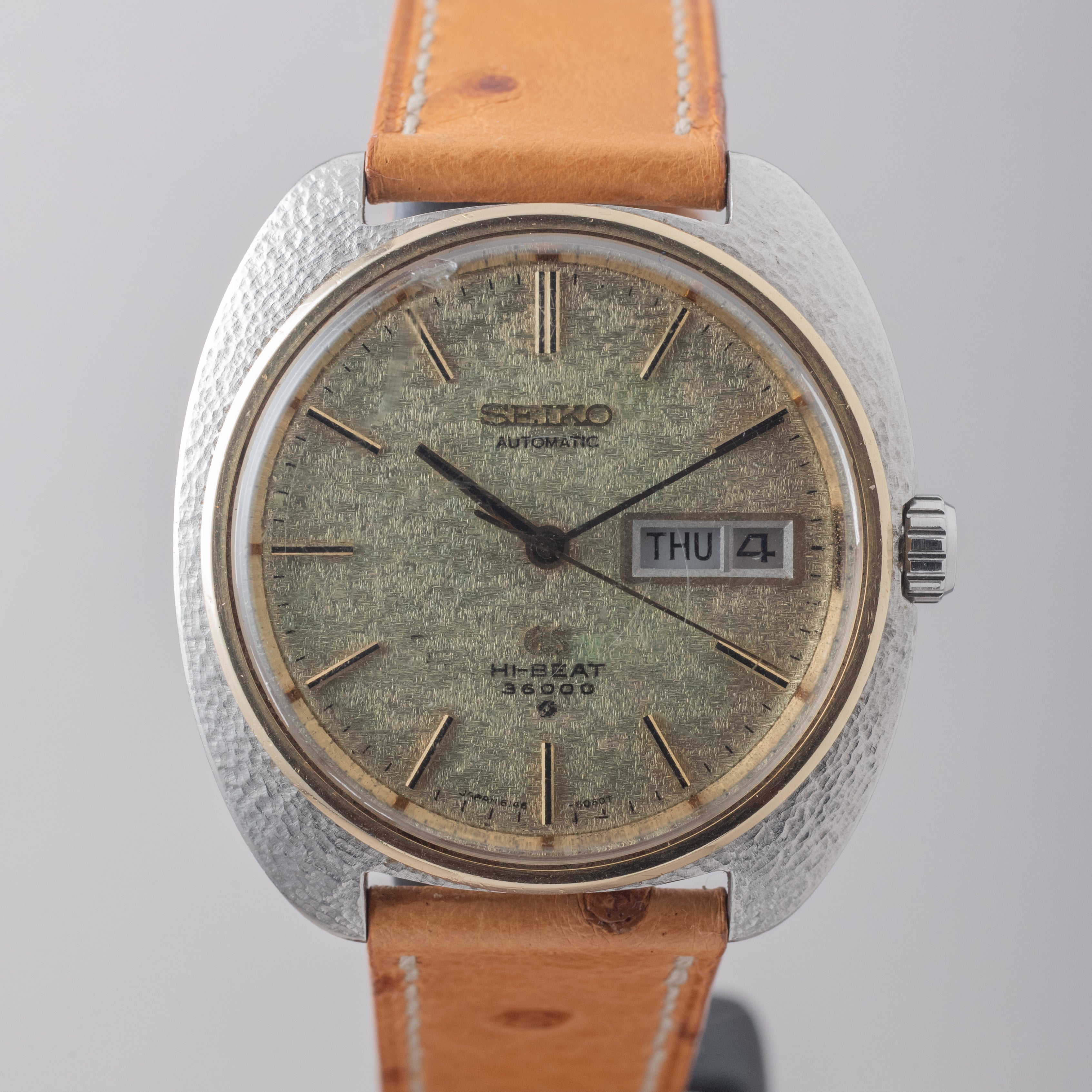 グランドセイコー 1969年製 61GS コンビ スターライト文字盤 槌目ケース