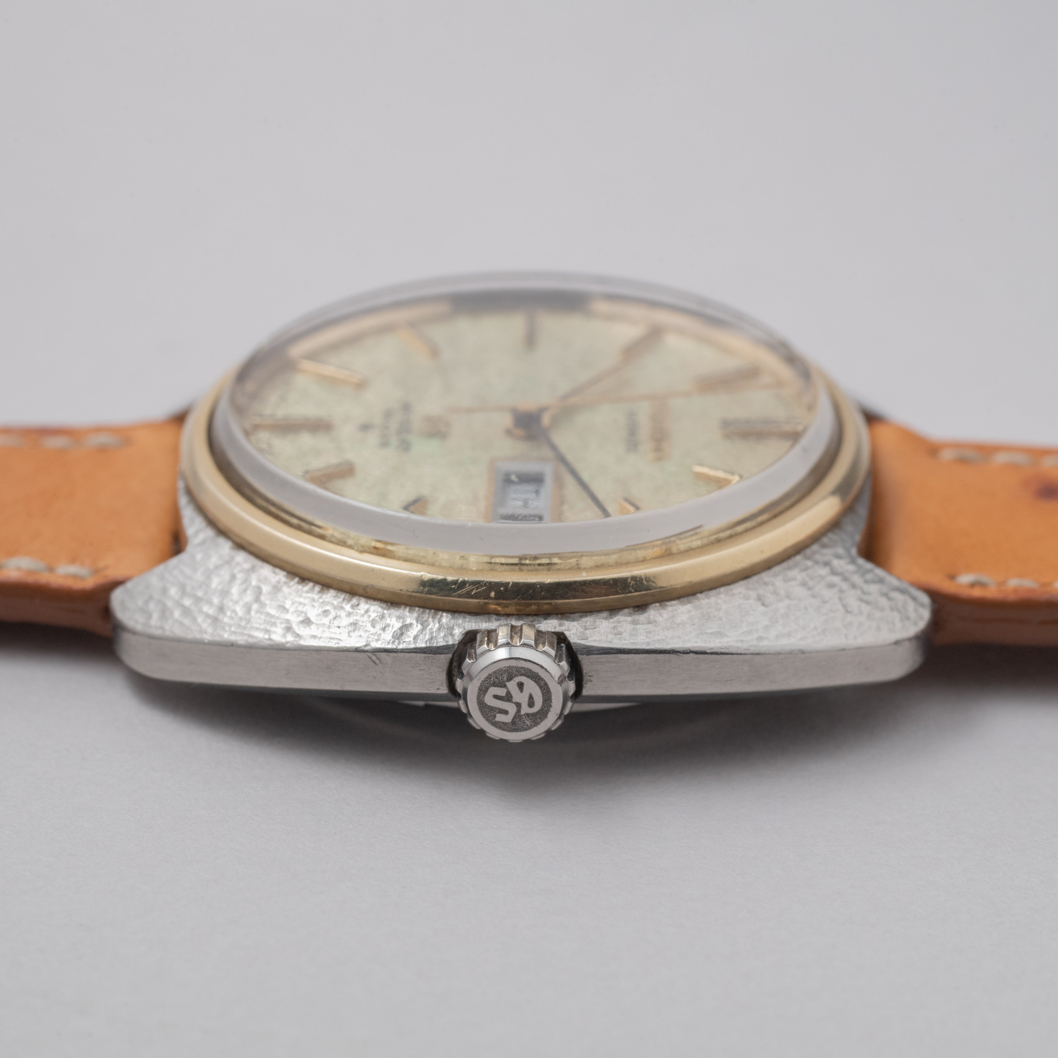 グランドセイコー 1969年製 61GS コンビ スターライト文字盤 槌目ケース