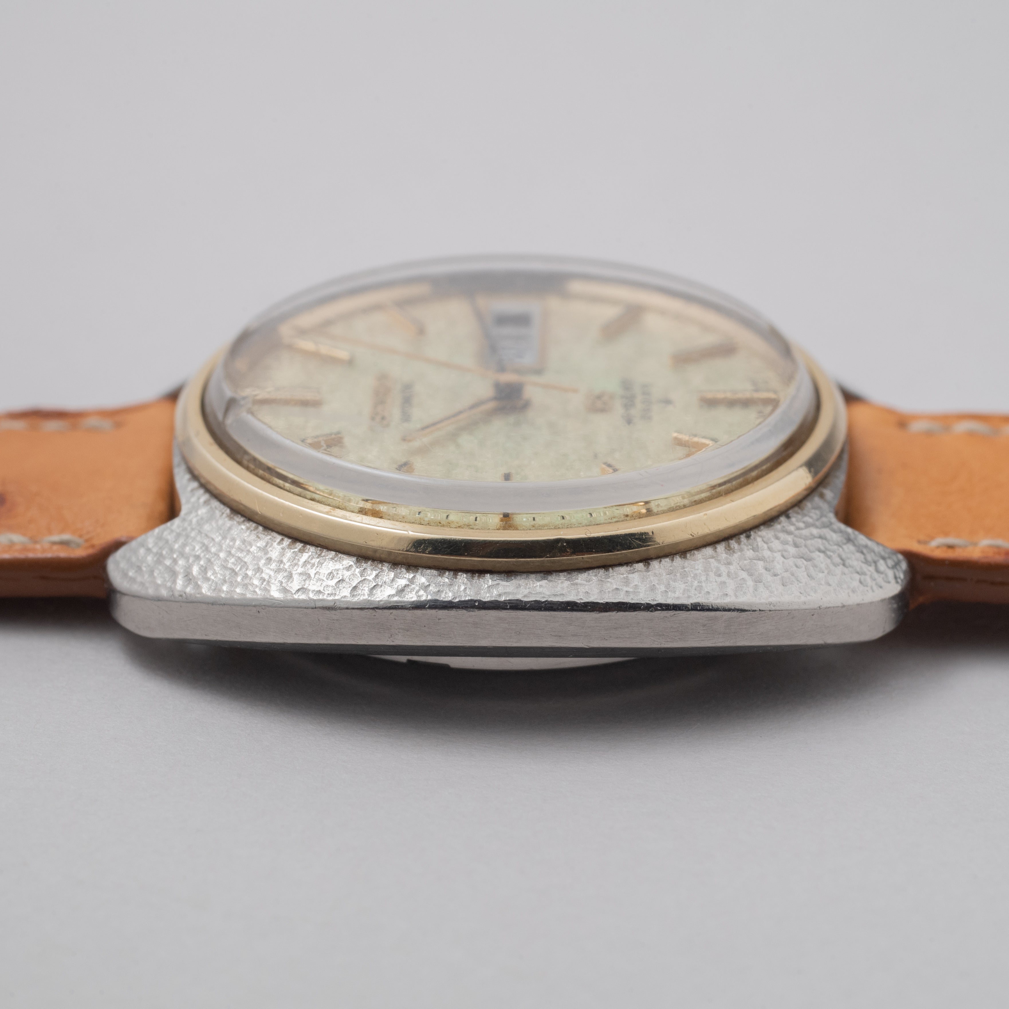 グランドセイコー 1969年製 61GS コンビ スターライト文字盤 槌目ケース