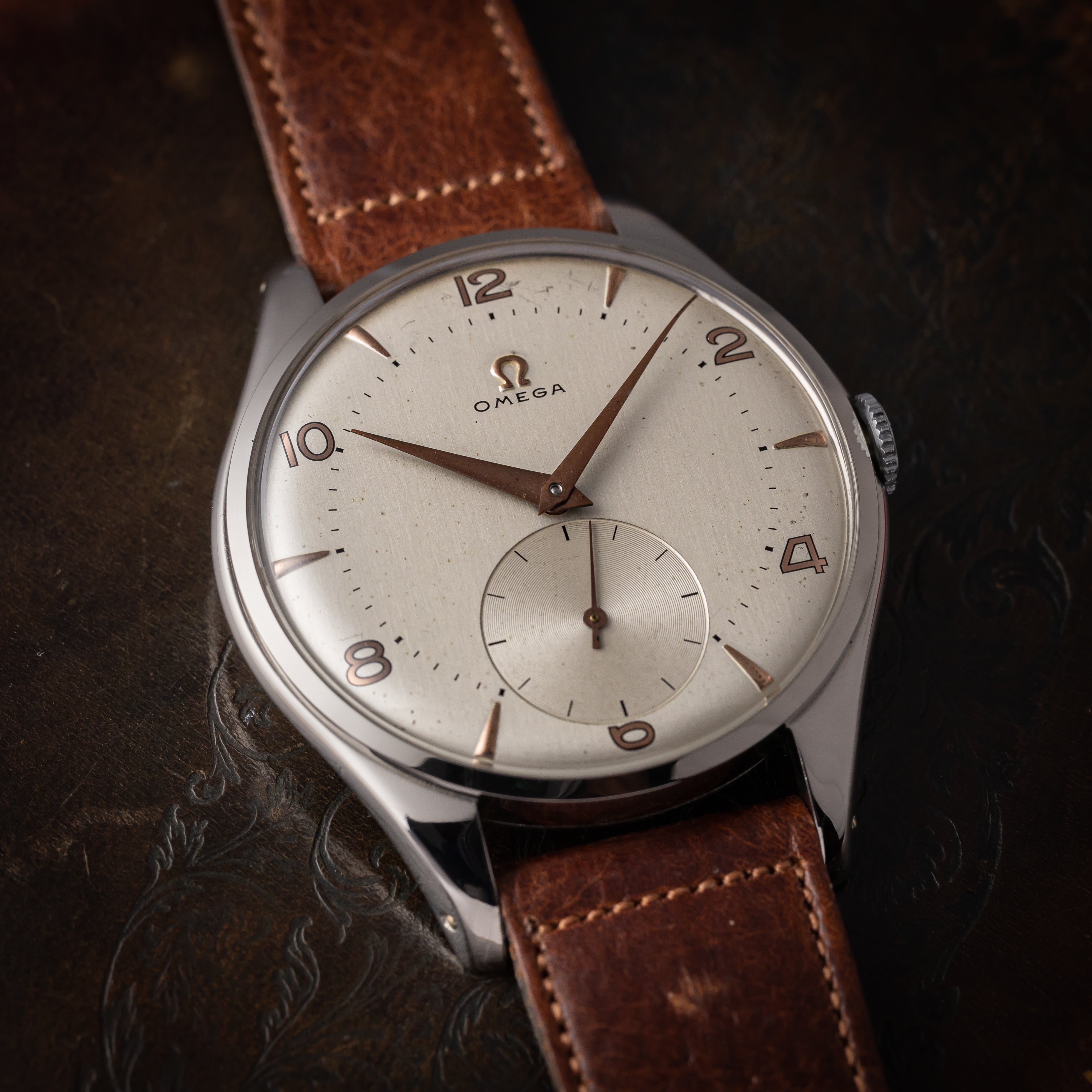 オメガ 30㎜キャリバー搭載 飛びアラビア 38㎜ビッグケース Cal.265 1950~1951年製