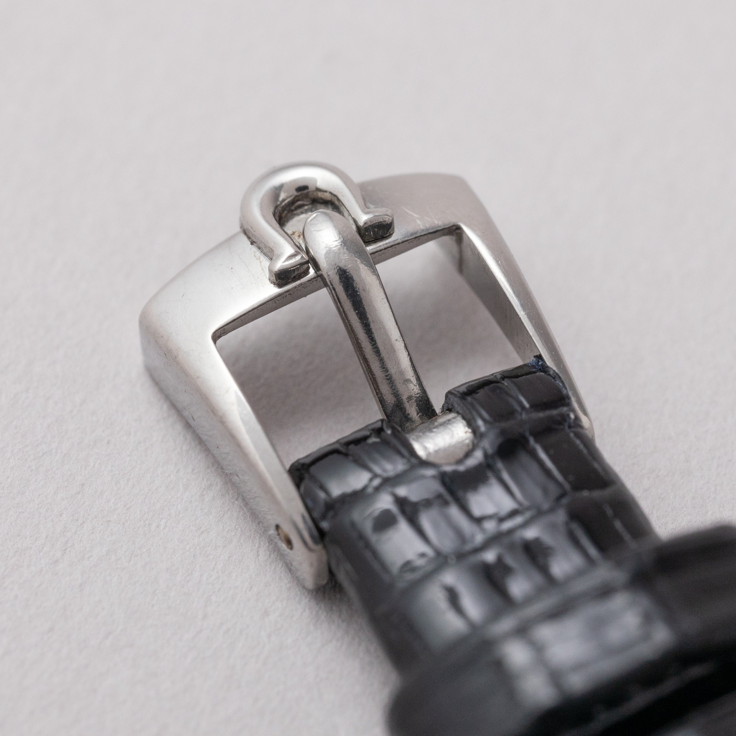 オメガ レディース ラウンド 1963年製  手巻 カットガラス 純正尾錠