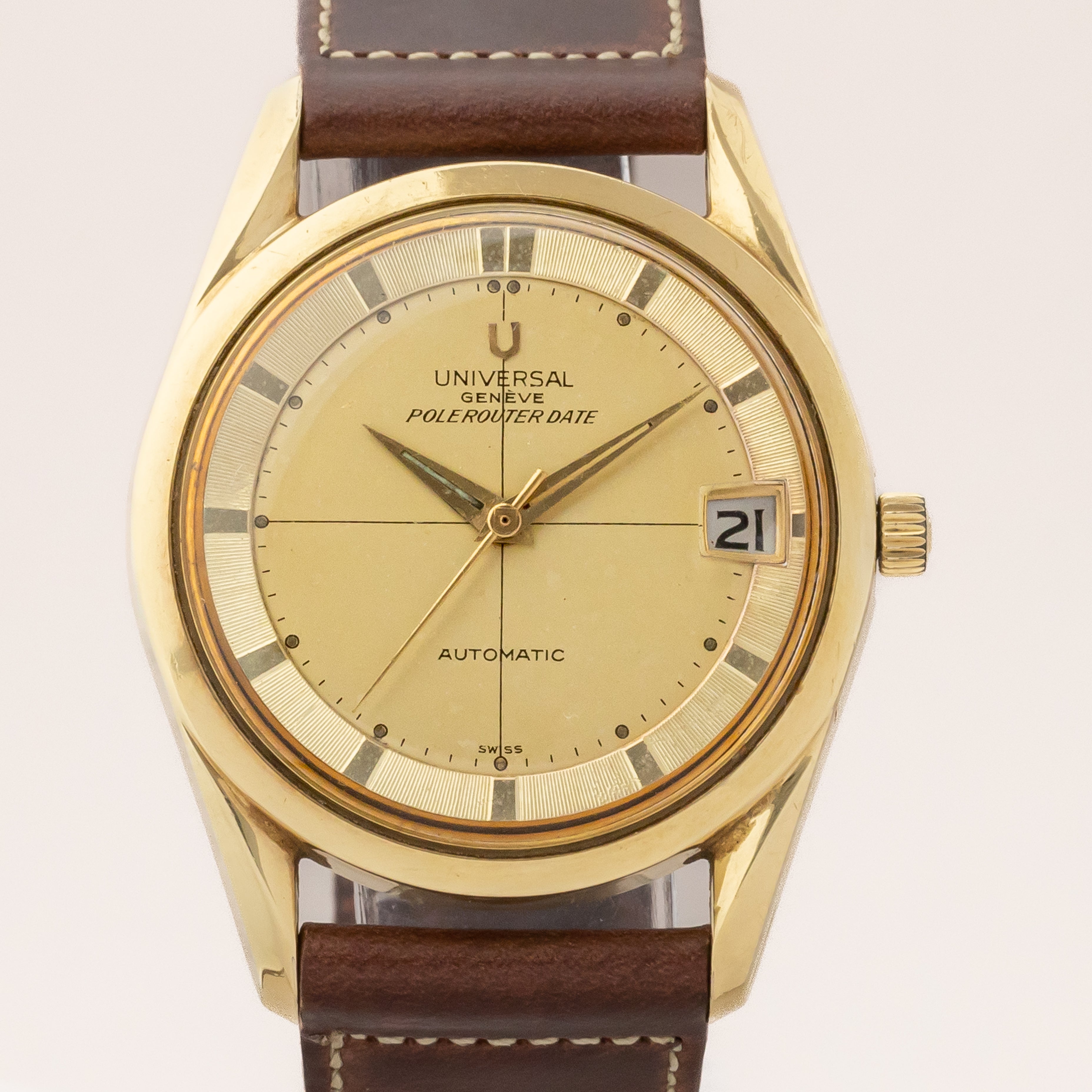 ユニバーサルジュネーブ ポールルーターデイト 1960年代製 ジェンタデザイン 金張り