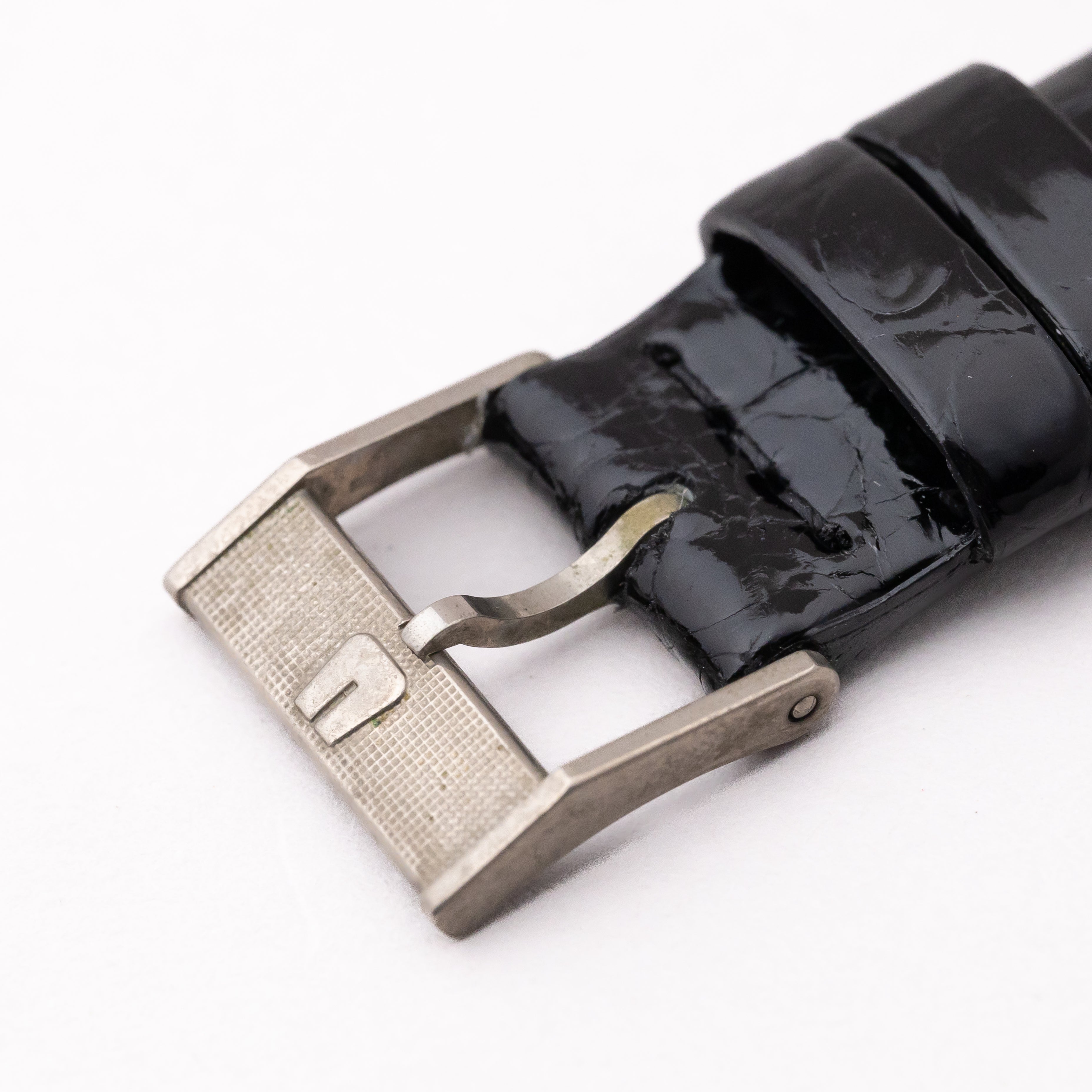 ユニバーサルジュネーブ トノー型 手巻き 1970年代 縦タペストリーダイヤル 純正尾錠付き