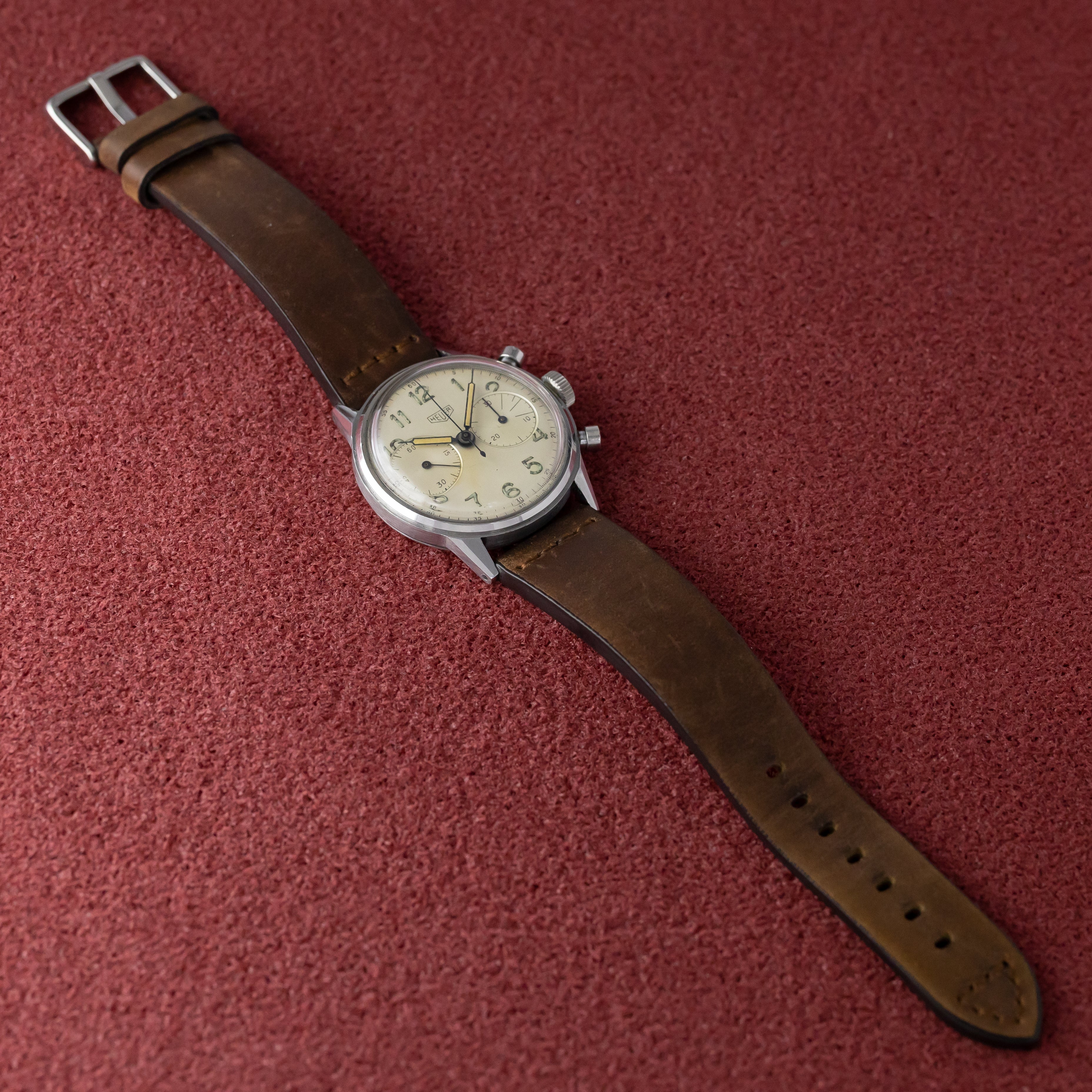 ホイヤー ビッグアイ 手巻き クロノグラフ 1940年代