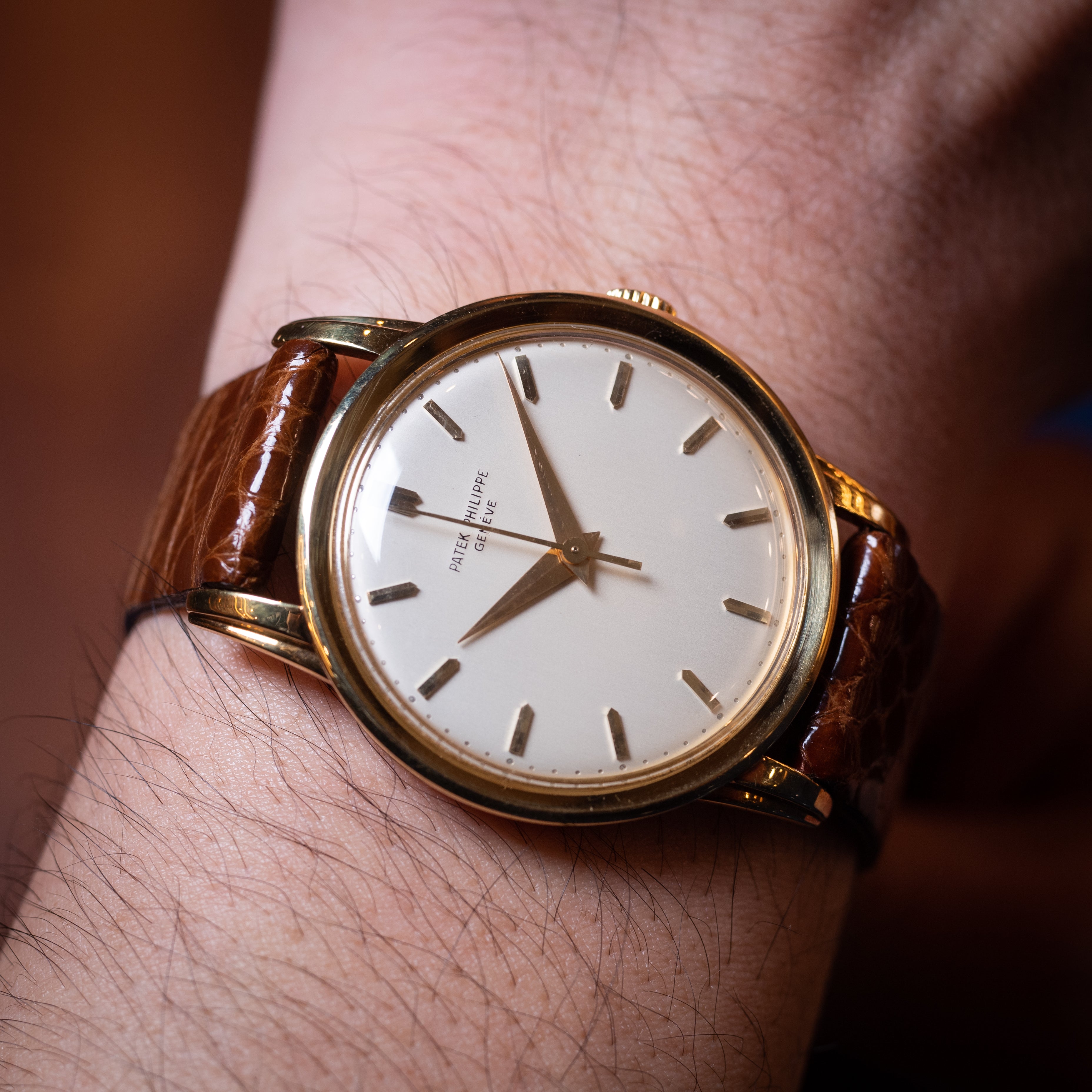 パテックフィリップ ビックカラトラバ 象嵌文字盤1956年製 Ref.2481 Cal.27SC アーカイブ付き