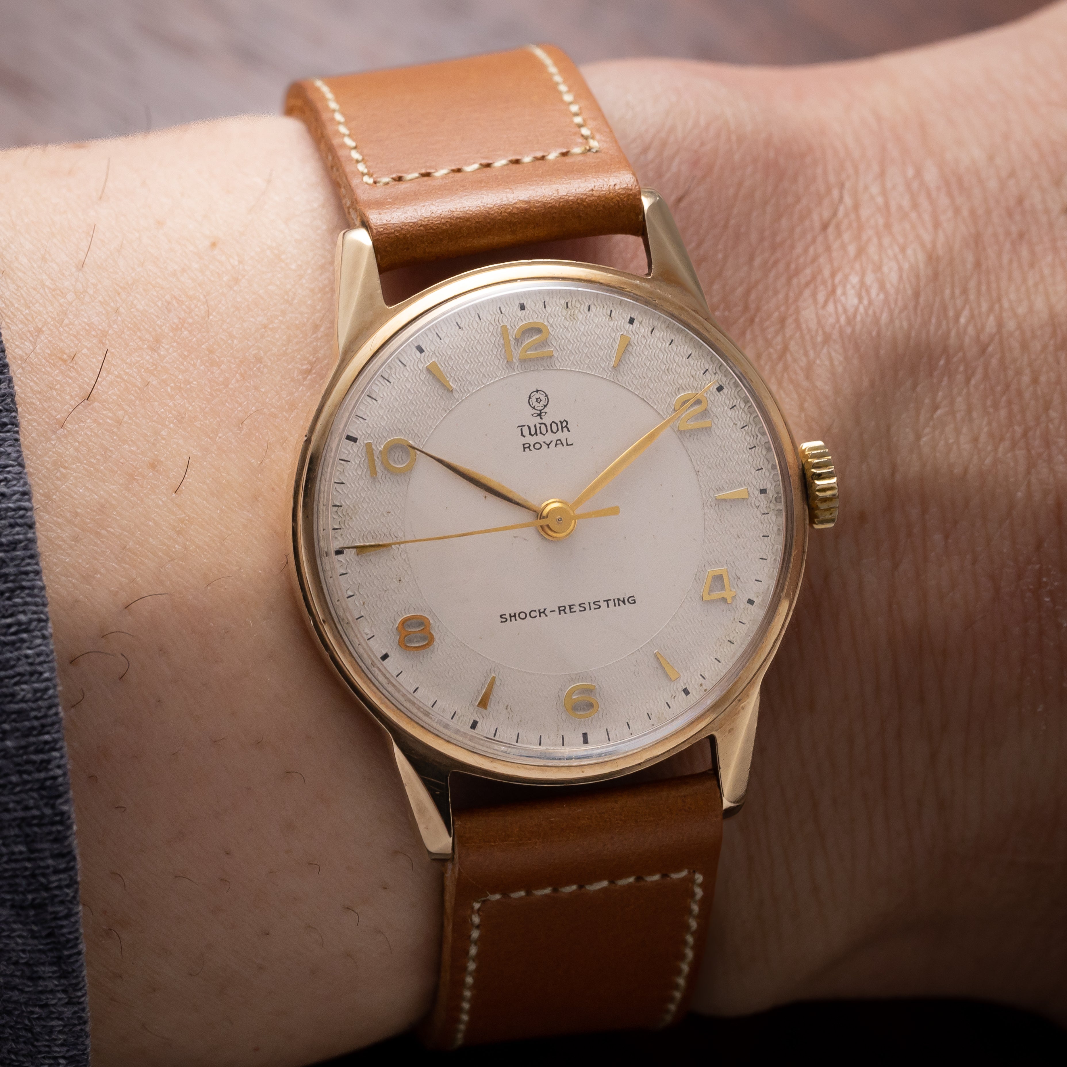 チューダー 小薔薇 ローヤル 飛びアラビア 9金無垢デニソンケース