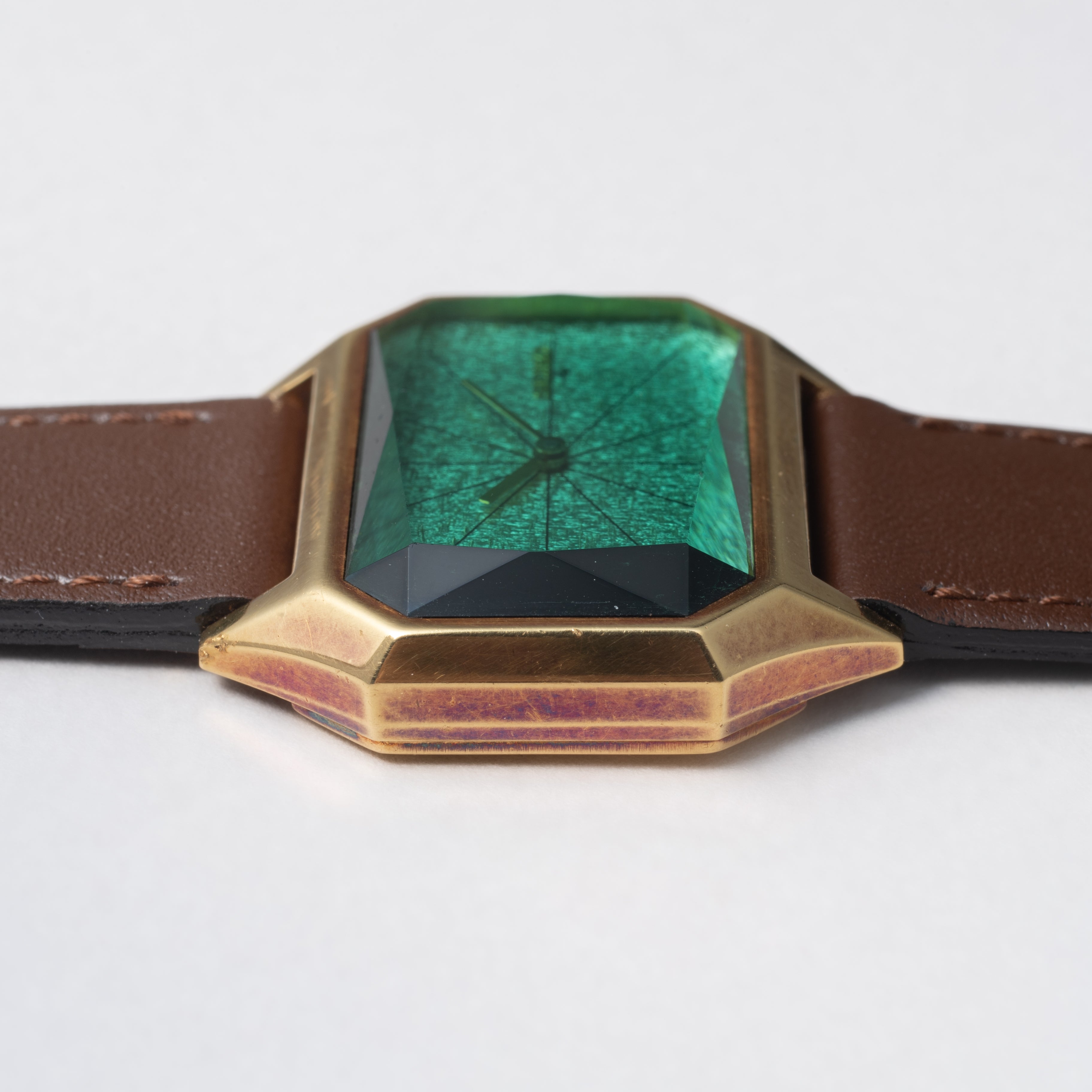 セイコー 18金無垢シャリオ 1973年製 カラーガラス 槌目ダイヤル 手