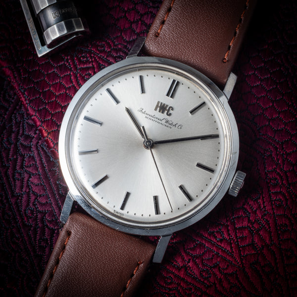 IWC ラウンドケース 1973年製 Ref.1818 手巻き Cal.89 シルバーダイヤル