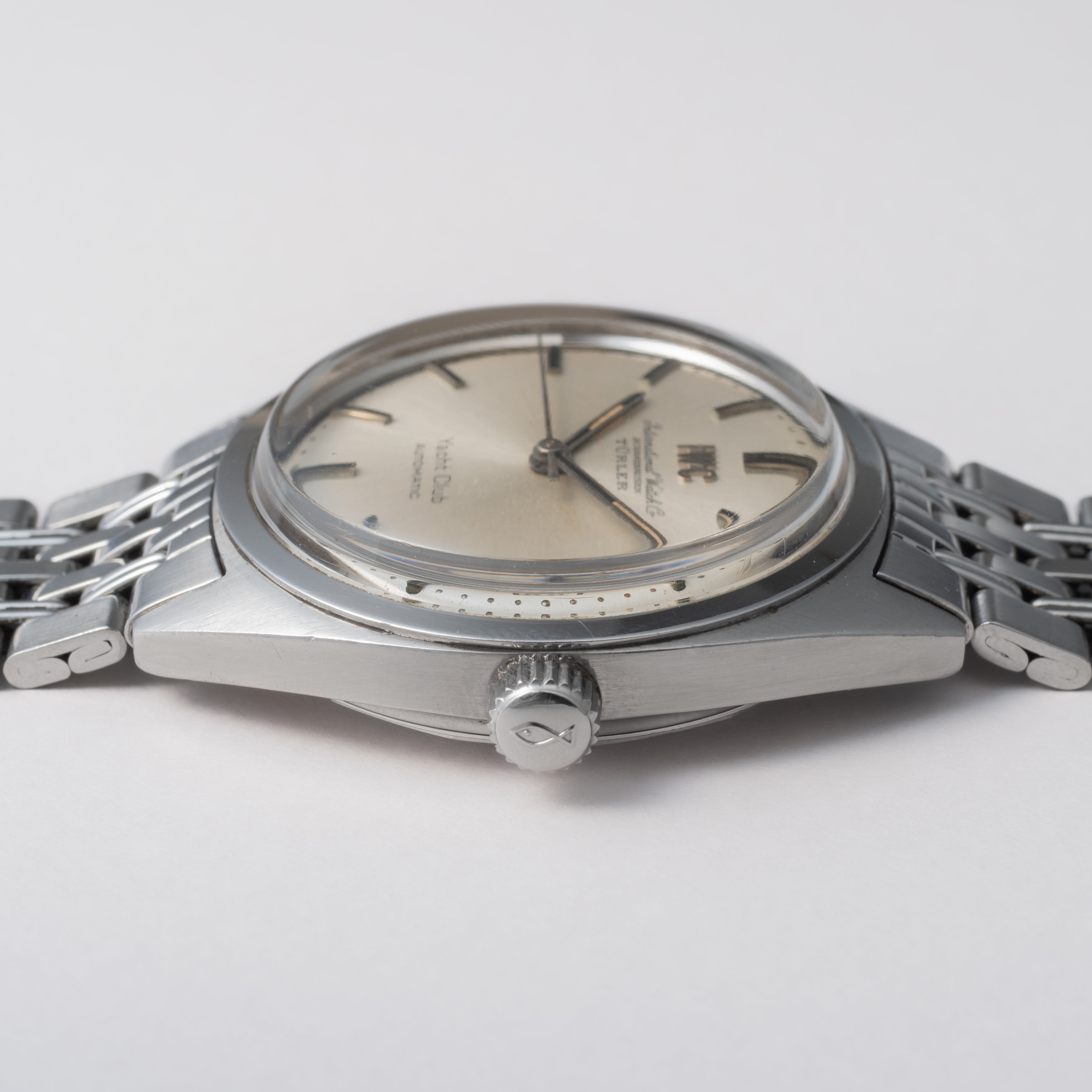 IWC	ヨットクラブ チューラーWネーム 1968年製 Ref.R811AD Cal.8541 純正ゲイフレアーブレス付き