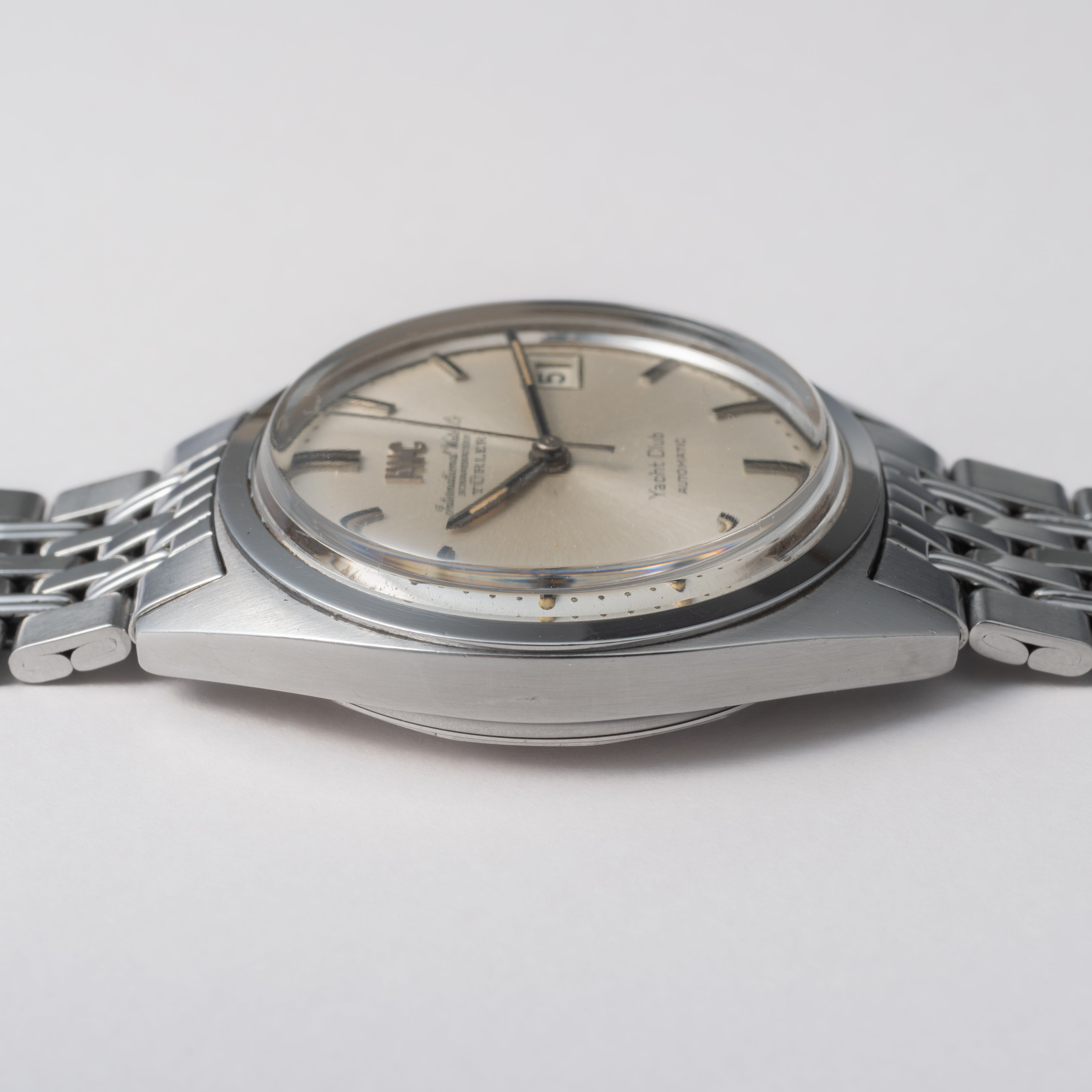 IWC	ヨットクラブ チューラーWネーム 1968年製 Ref.R811AD Cal.8541 純正ゲイフレアーブレス付き