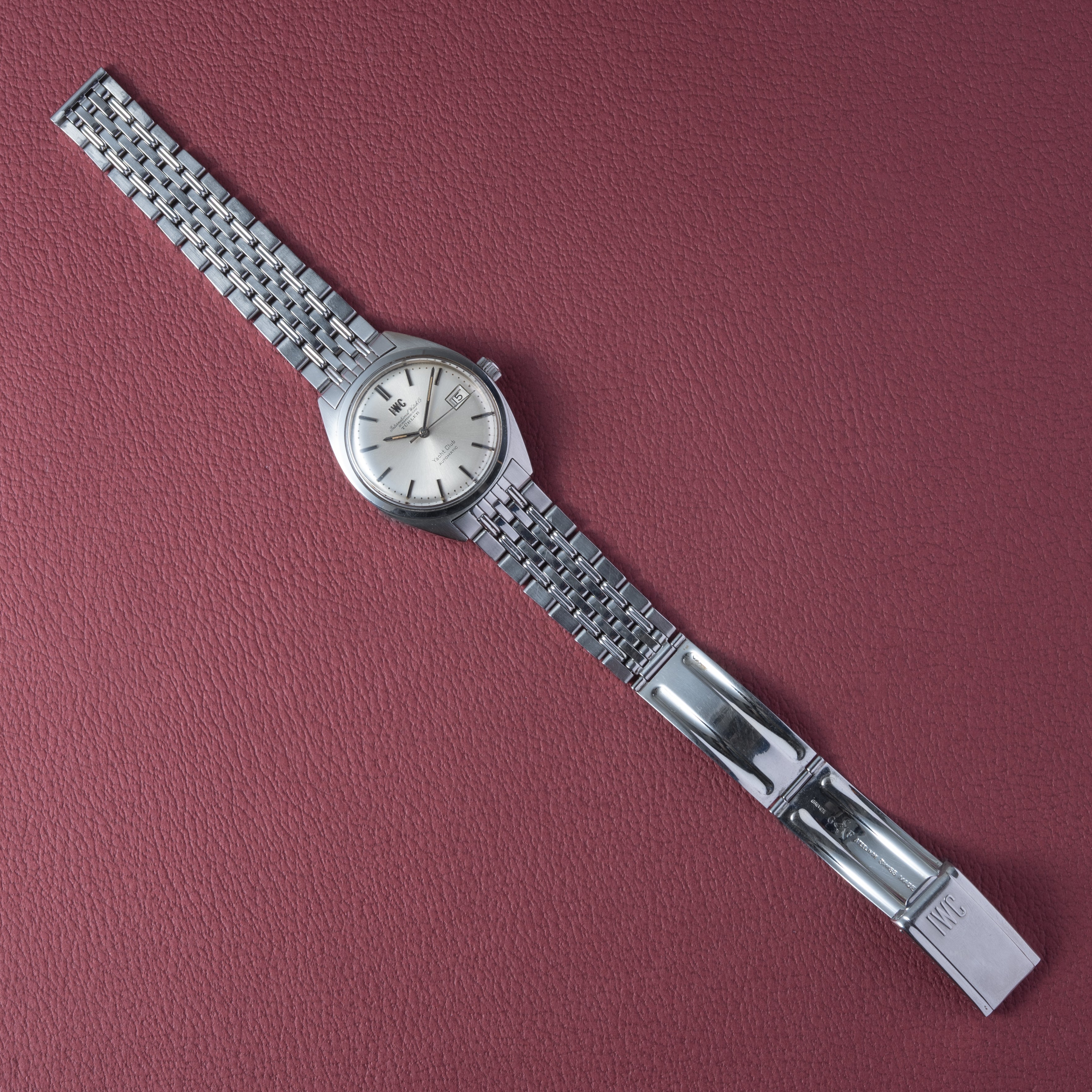 IWC	ヨットクラブ チューラーWネーム 1968年製 Ref.R811AD Cal.8541 純正ゲイフレアーブレス付き