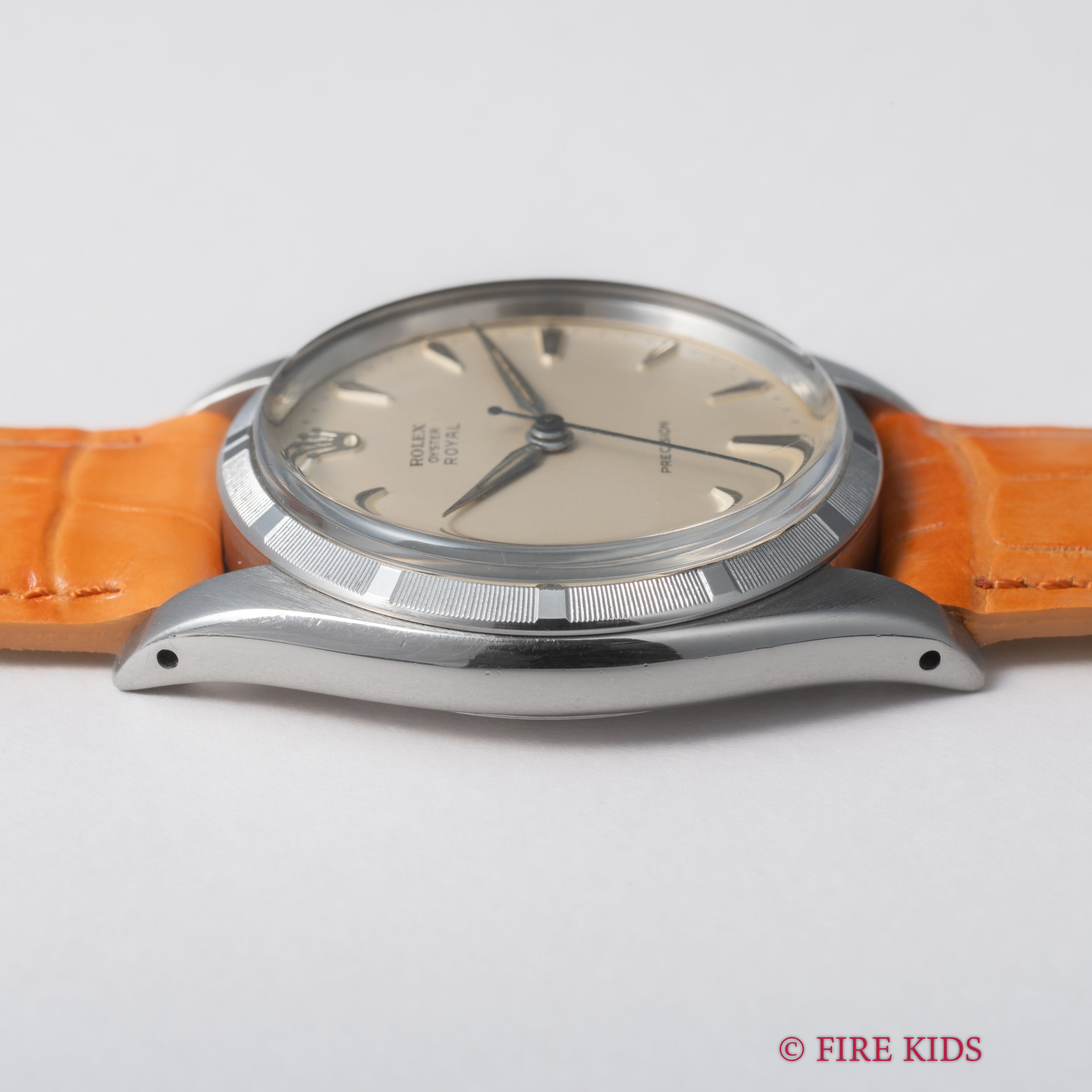 ロレックス オイスター ロイヤル 1959年製 手巻き Ref.6427 アイボリーダイヤル エンジンターンドベゼル