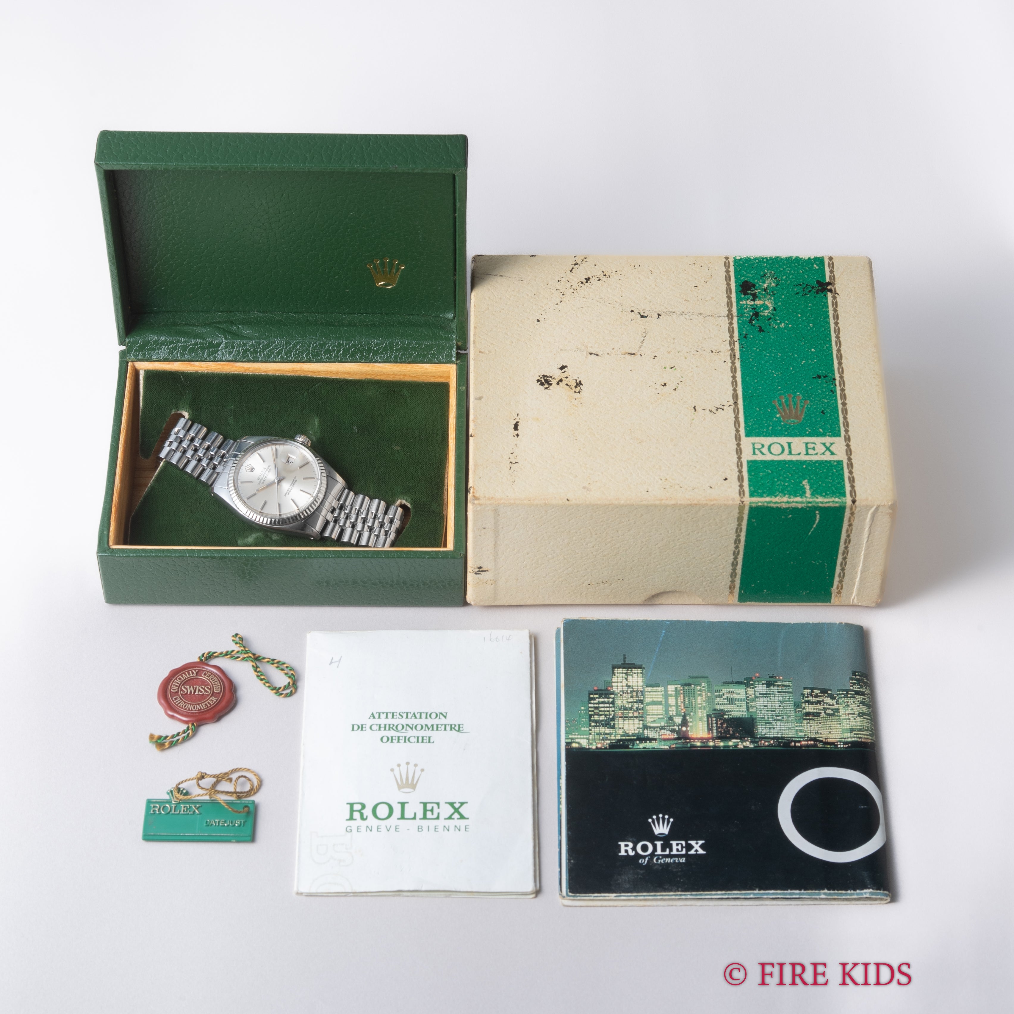 ロレックス デイトジャスト 1980年製 Ref.16014 シルバーダイヤル WGベゼル 箱、ギャラ、タグ、冊子付き
