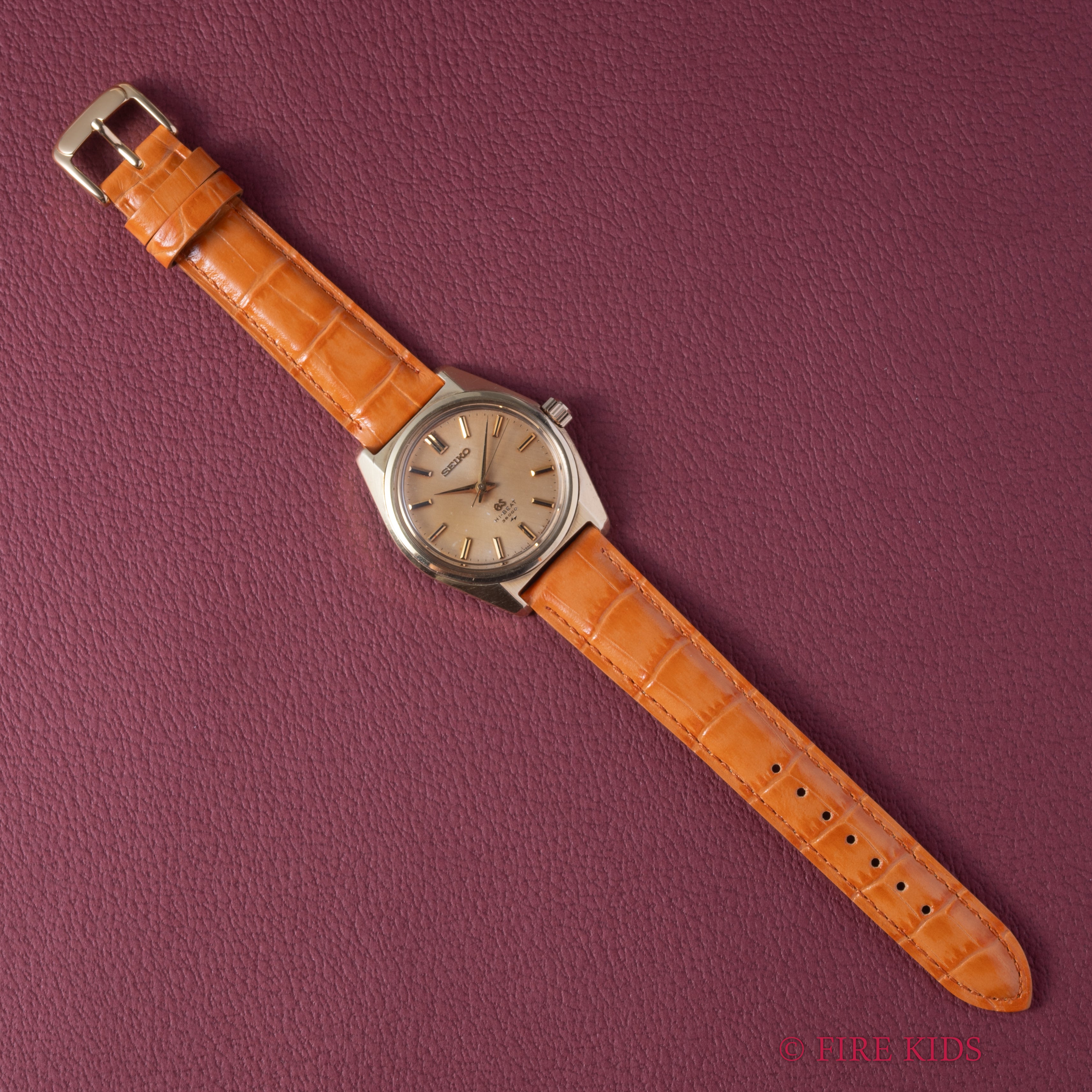 グランドセイコー 1968年製 手巻10振動 Ref.4520-8000 キャップゴールド 45GS パティーナダイヤル